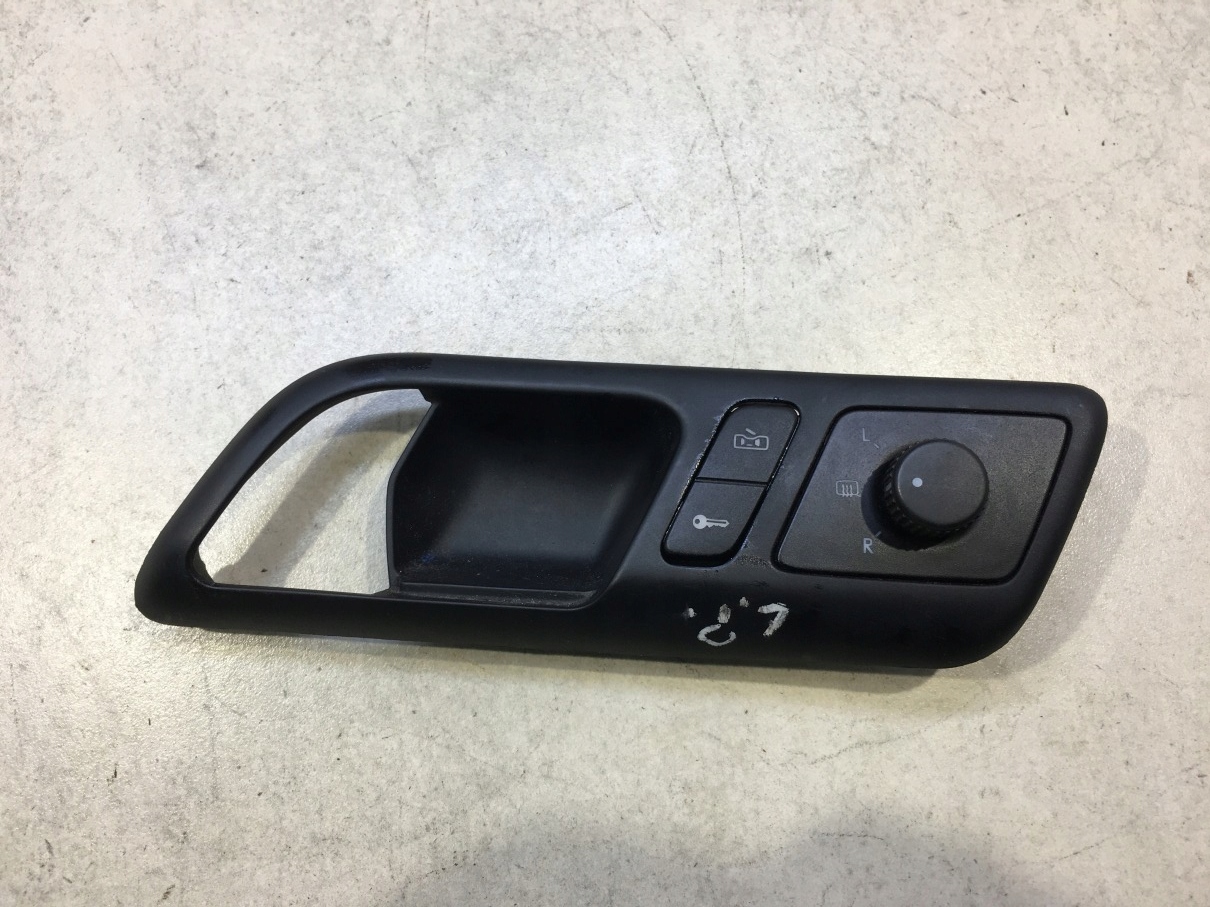 handle inner left front POLO IV 9N 6Q1837247G