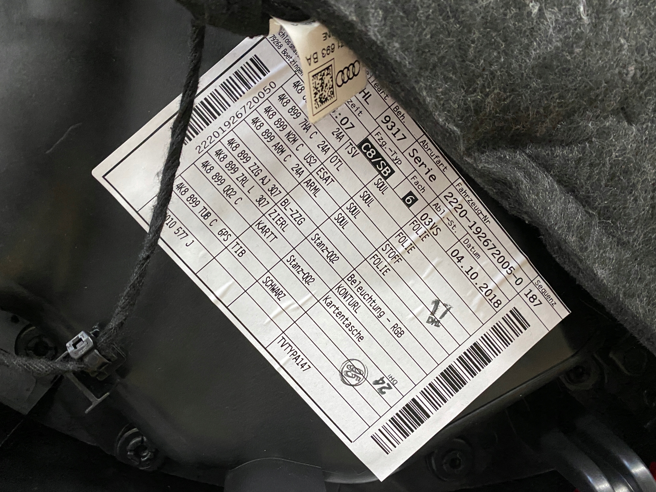 AUDI A7 4K8 upholstery side door left rear part