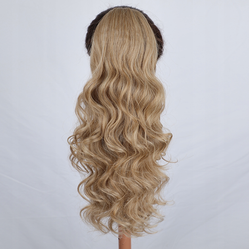Vlnitý Ponytail se stahovací gumou přírodní blond