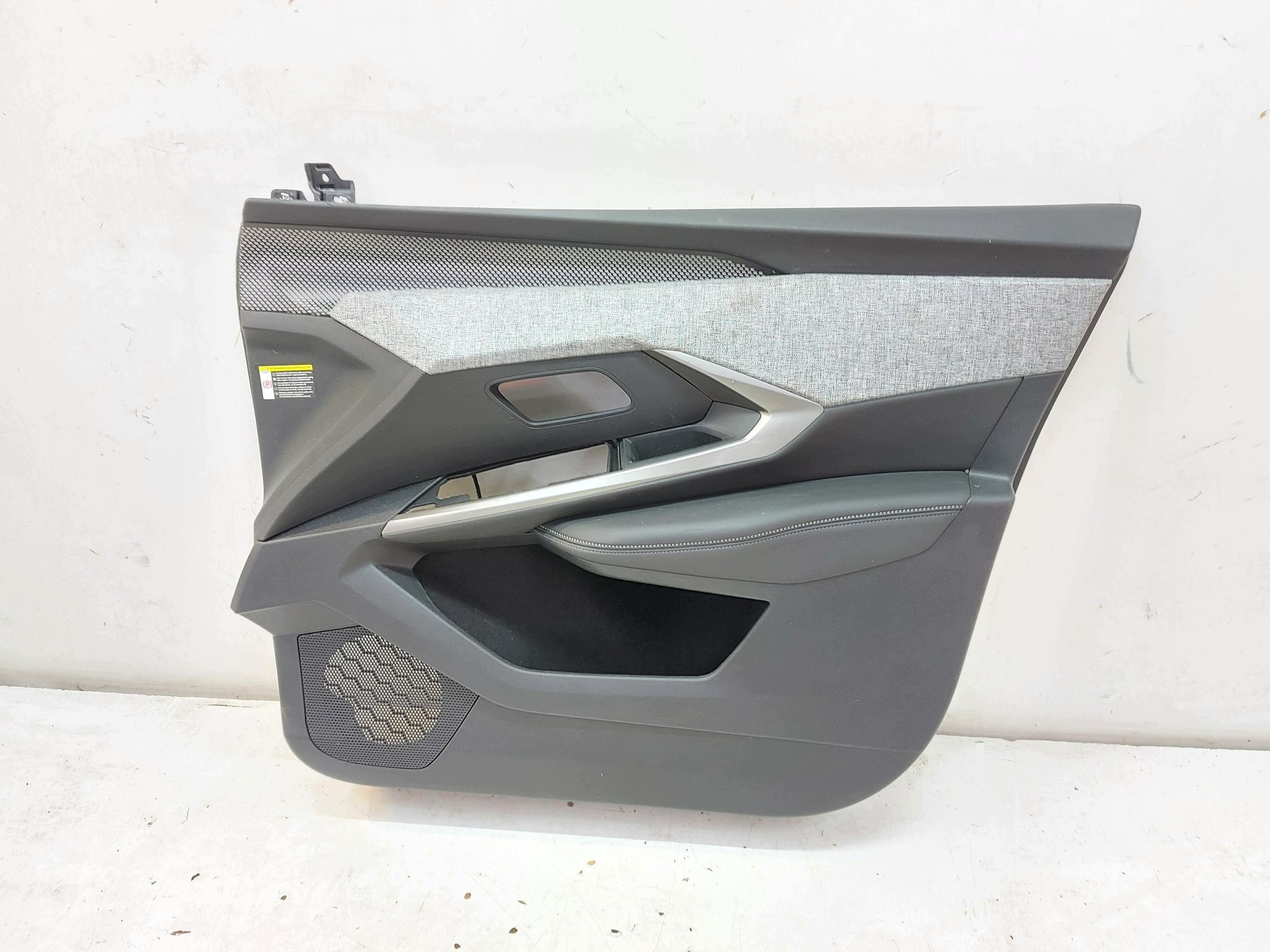 Peugeot 5008 III E5008 2024r. side upholstery door right right front