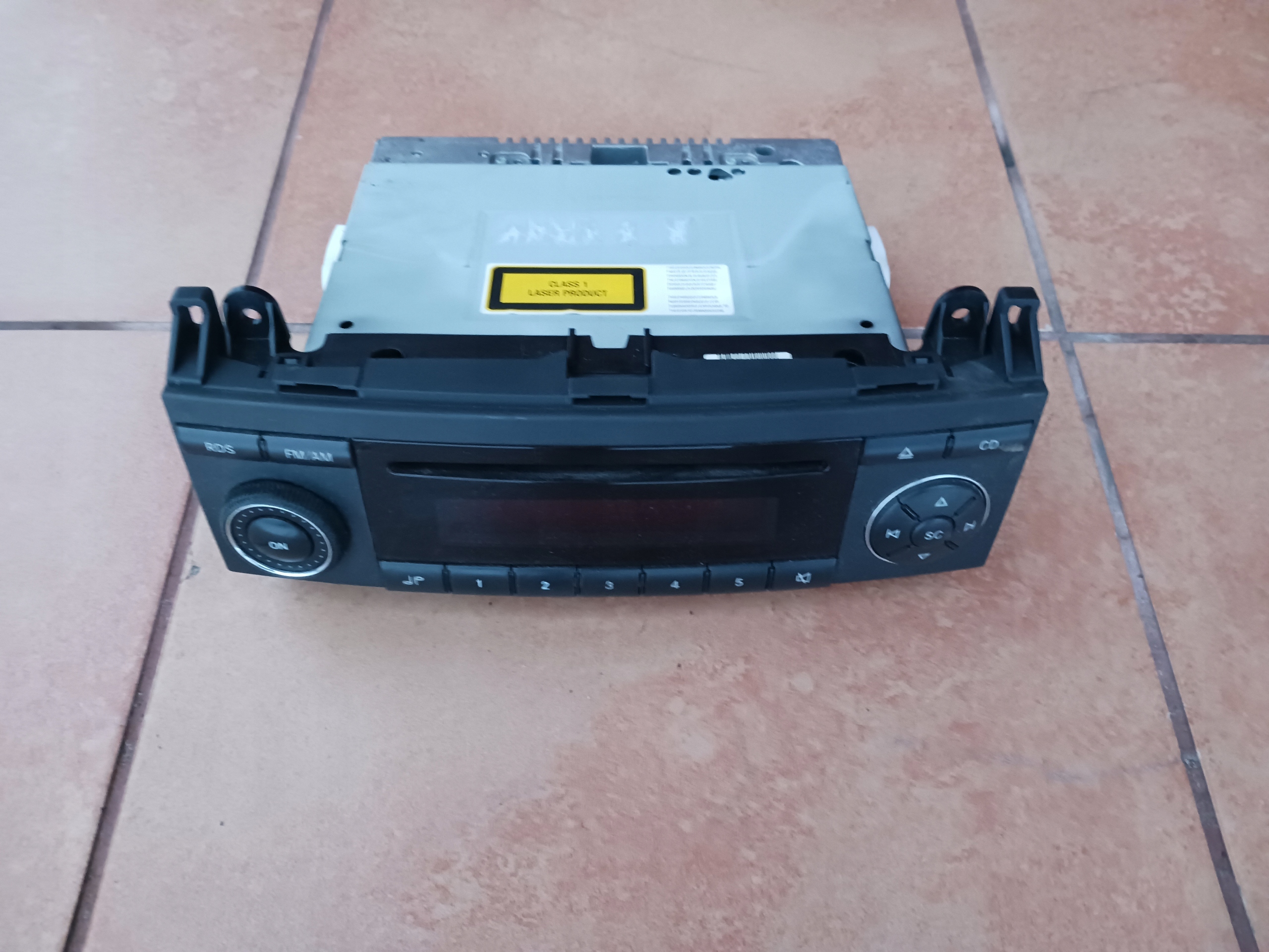 RADIO MERCEDES W169 W245 A1698200086