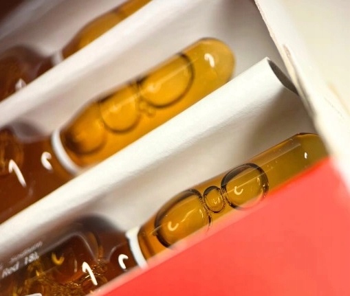 Placenta AMPUŁKI NA POROST WŁOSÓW Przeciw WYPADANIU Placo 12x10 ml Typ włosów osłabione