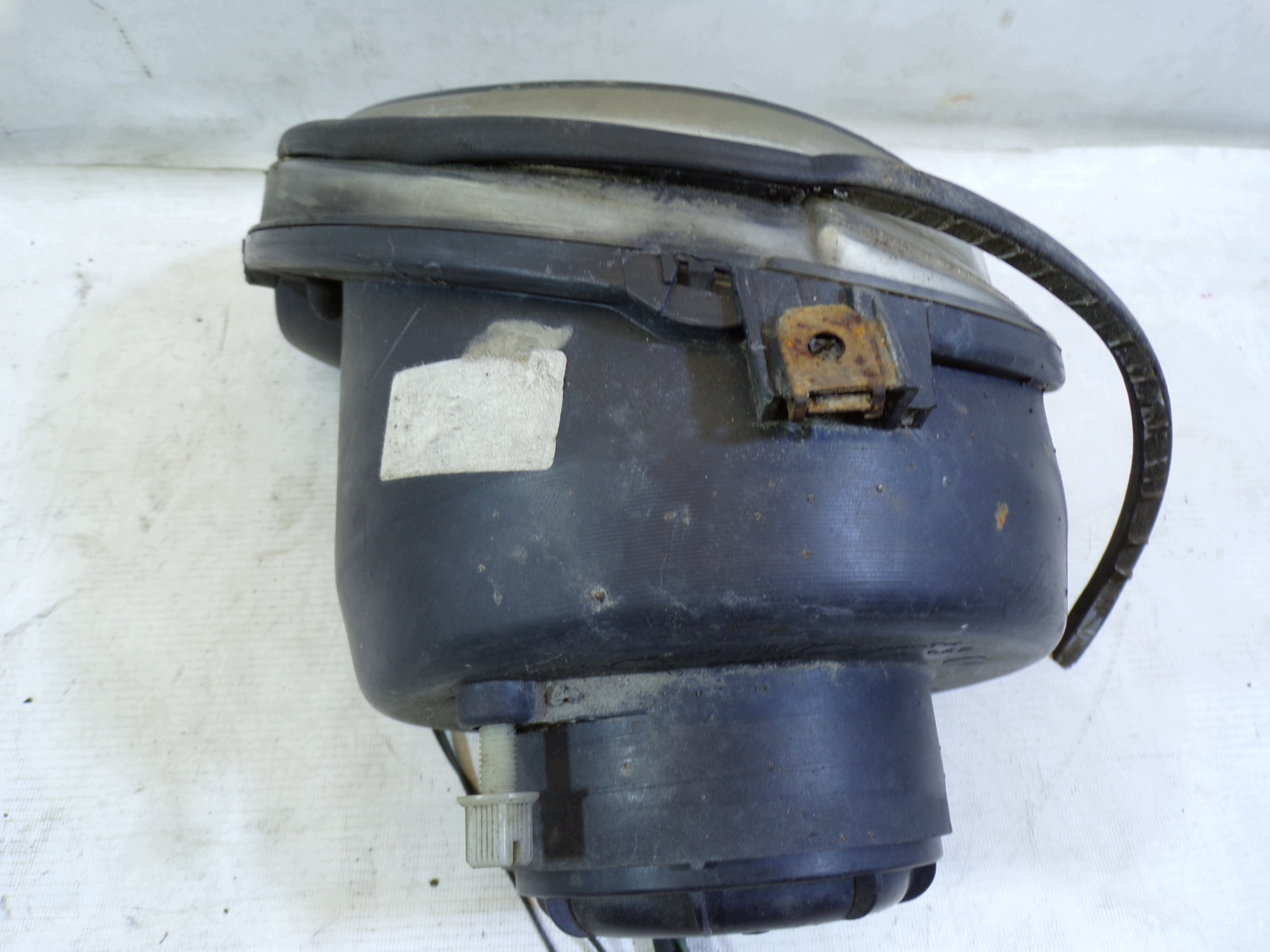 light front front right AIXAM 500-4 (K)
