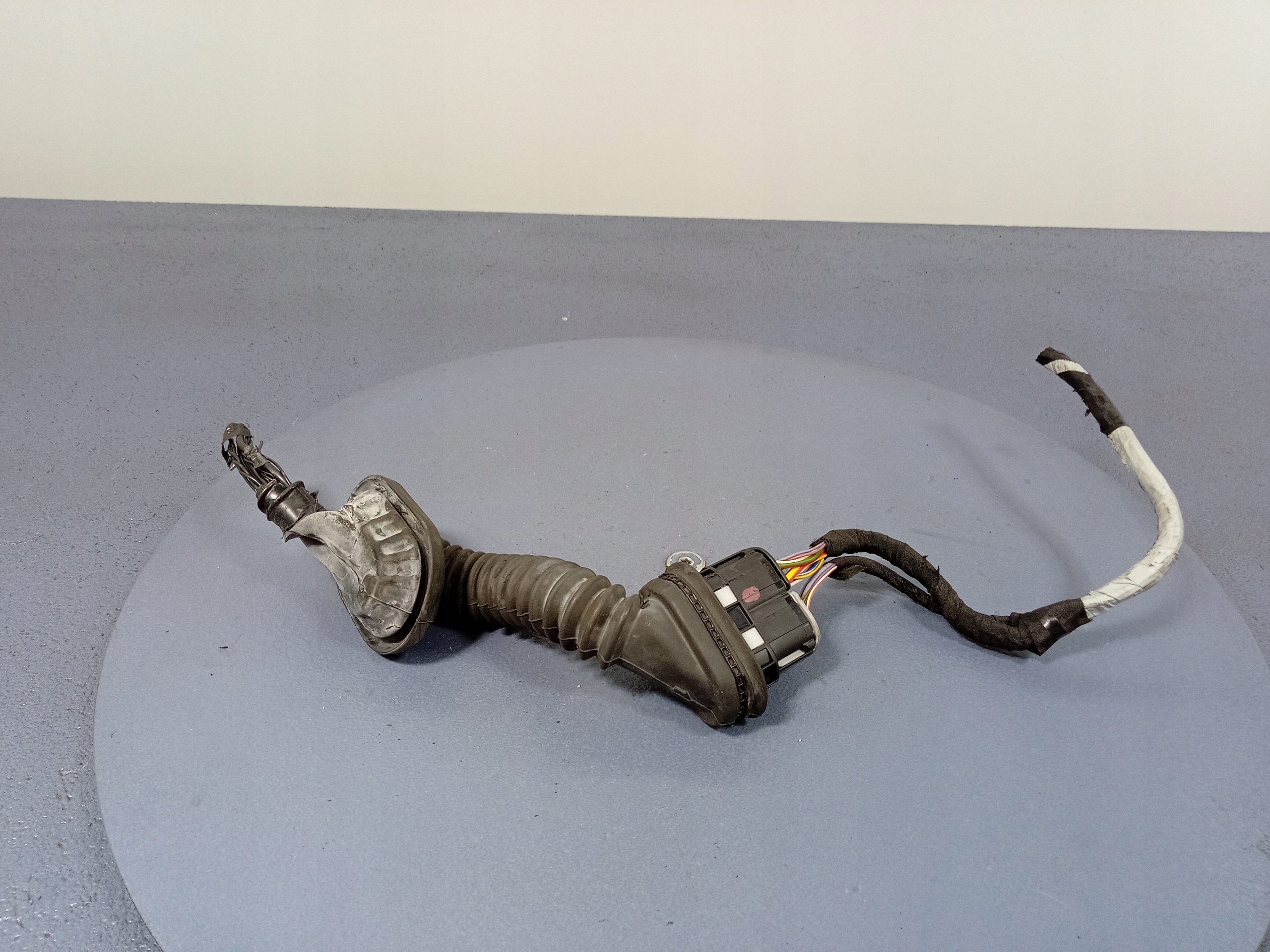 MONDEO MK5 ЛЮВЕРСЫ ПЕРЕДНЕЙ ПРАВОЙ ДВЕРИ