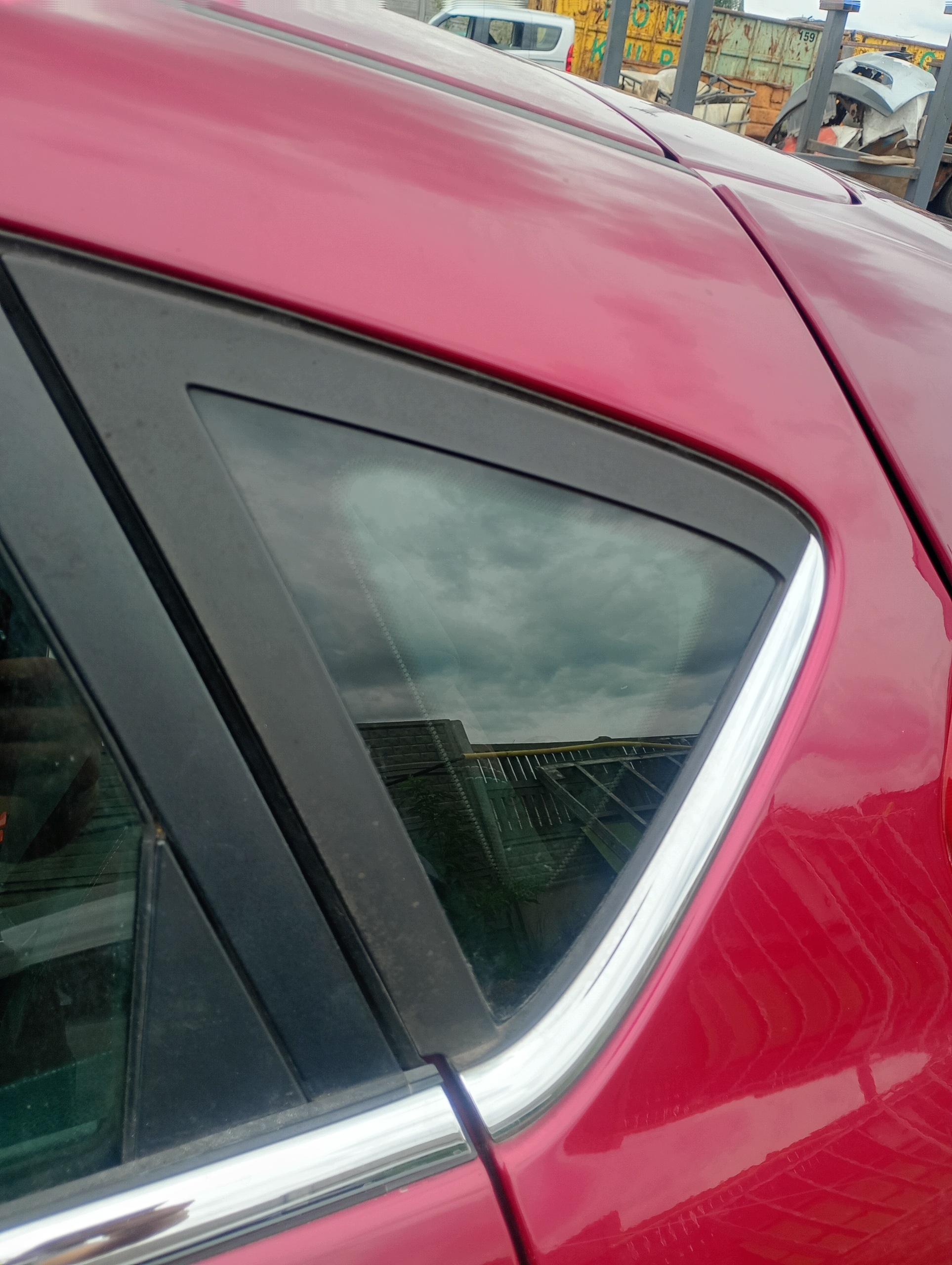 window side bodywork left Ford Fiesta 7 MK7 10-15