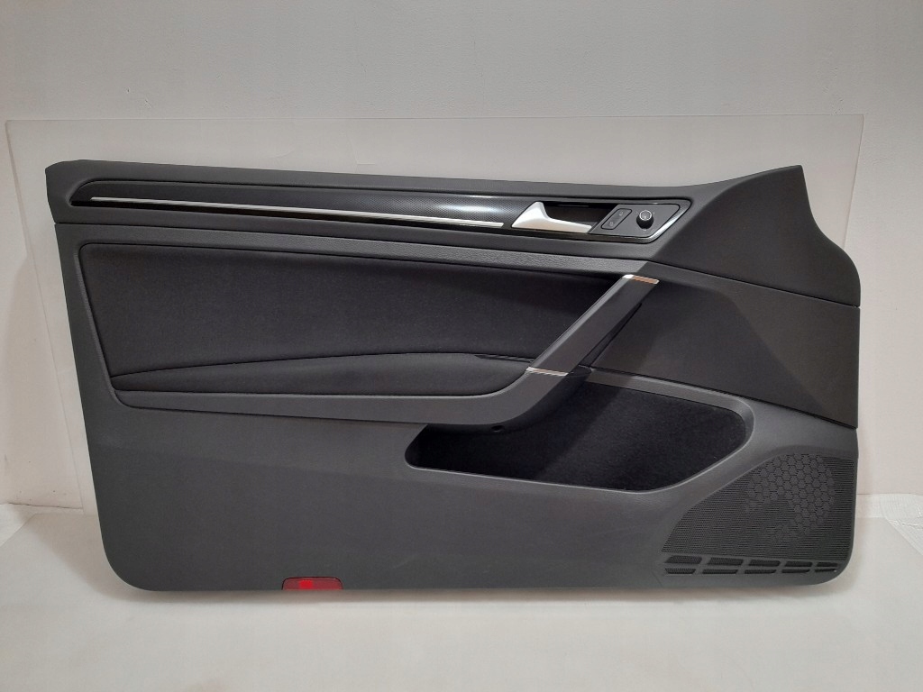 GOLF VII 3-y drzwi BOCZEK TAPICERKA DRZWI AMBIENTE LED CARBON 5G3867011BQ