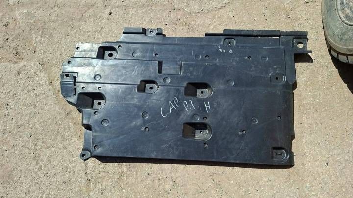 cover rear chassis right side Renault Captur II E-TECH 748A21413R