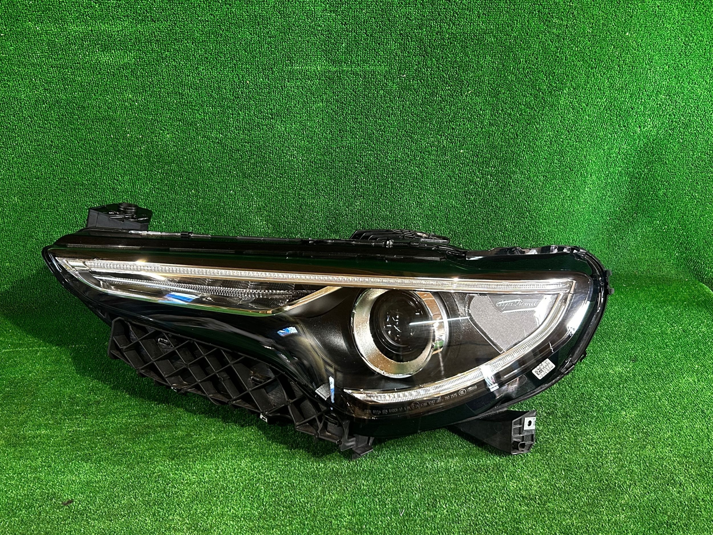Frontscheinwerfer Alfa Romeo Stelvio Typ 949 50563962 Xenon Links Headlight - Thumbnail 1