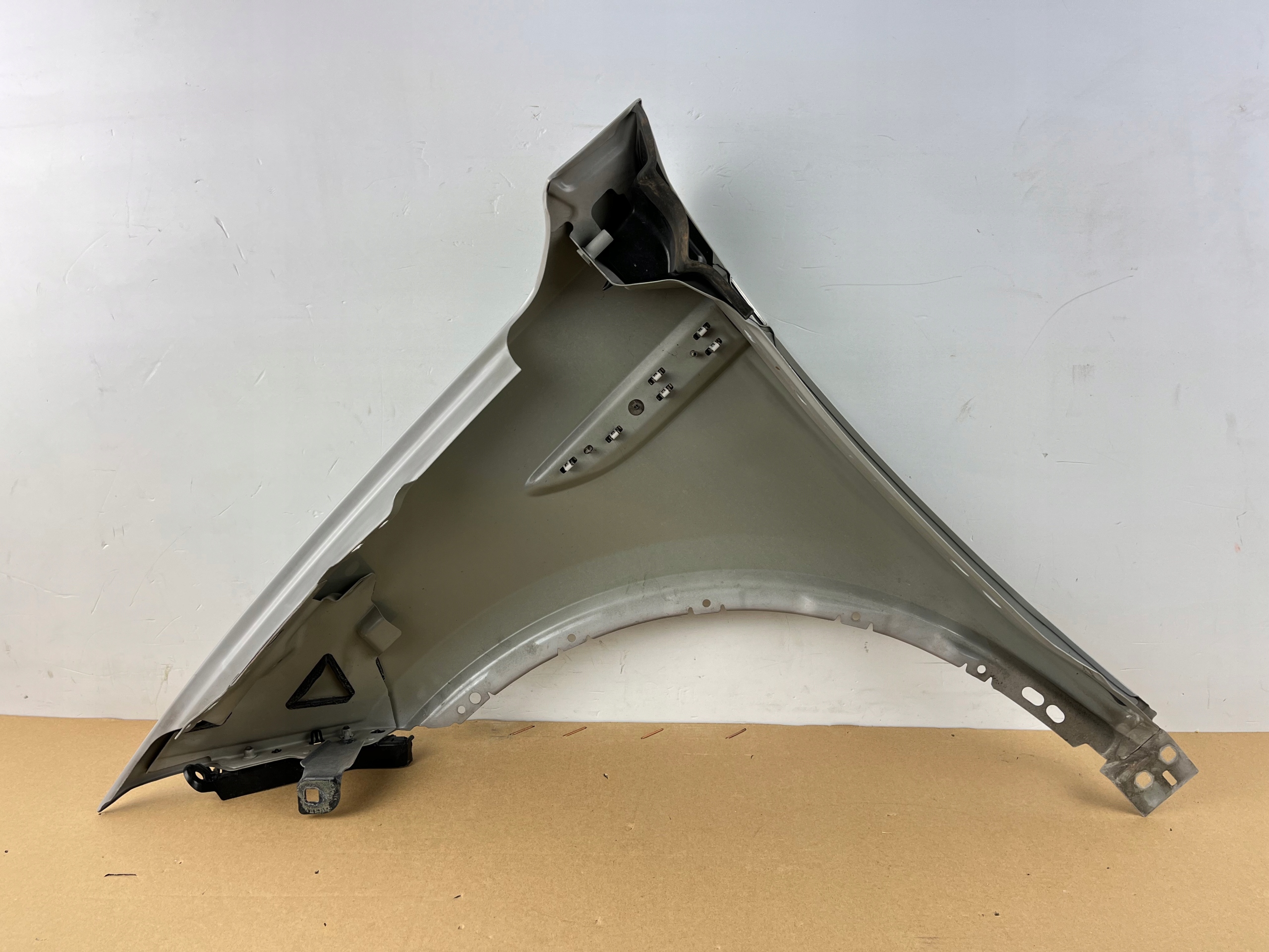 fender right front JAGUAR E-PACE X540