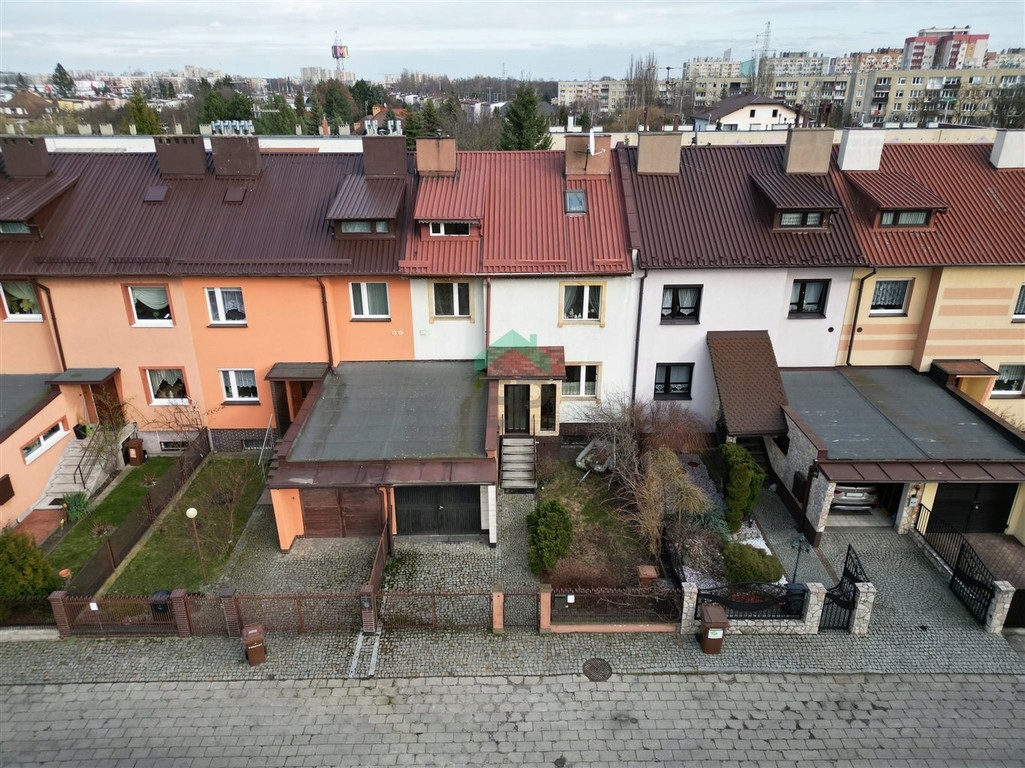 Dom, Częstochowa, Tysiąclecie, 180 m²