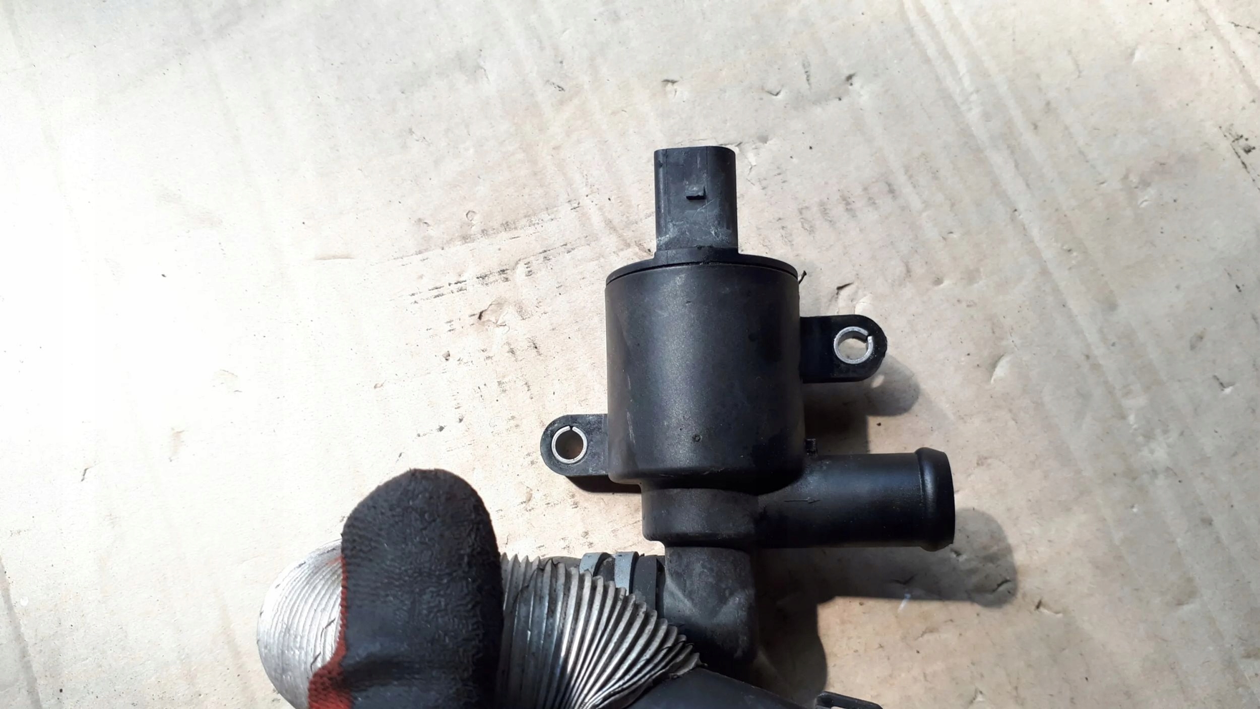 S6 C7 4G A6 Sensor ELEKTROMAGNETYCZNY 4H0121671B A7