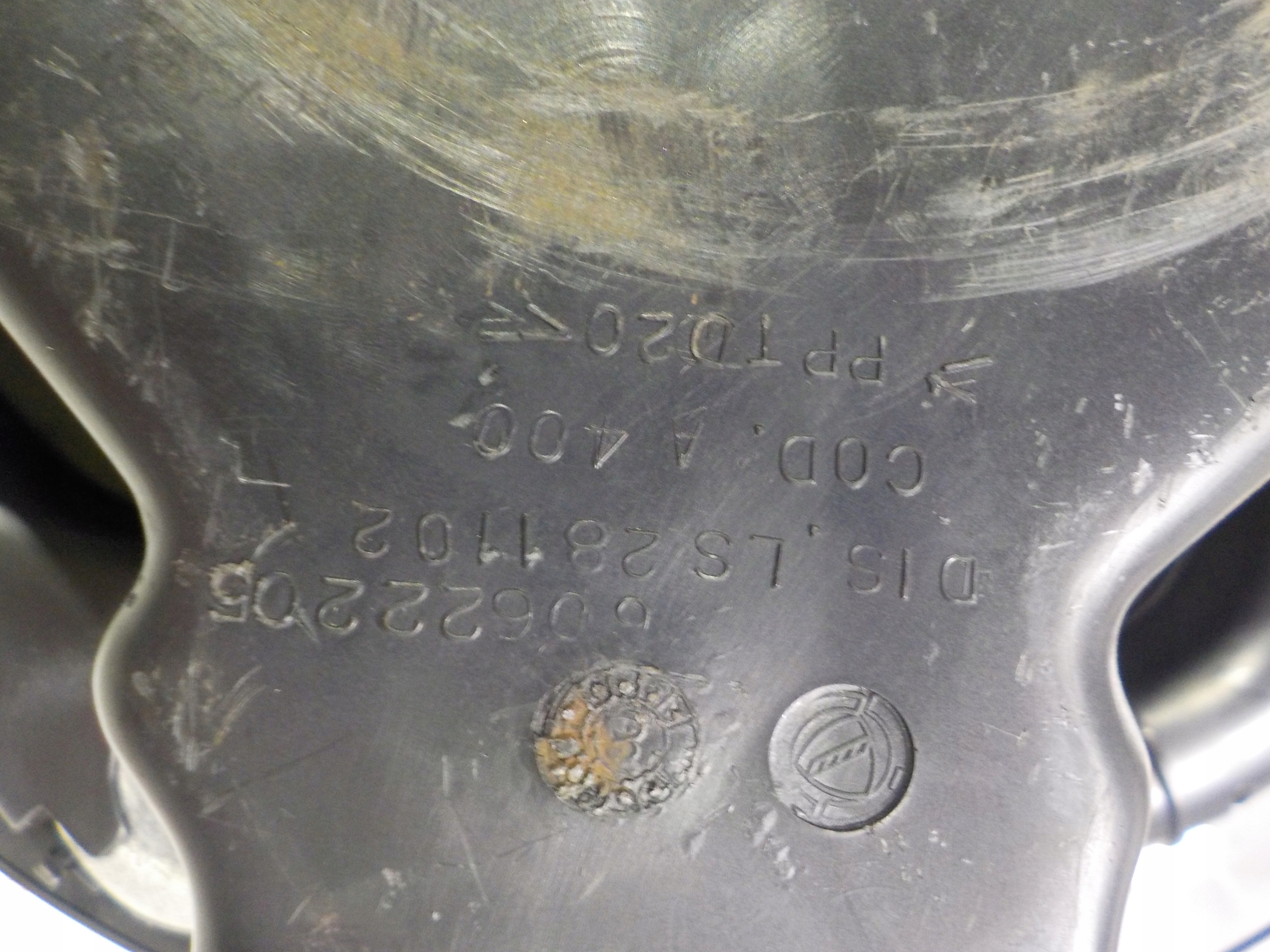 ALFA ROMEO 147 WKŁAD KOŁA LEWAREK HAK KLUCZ Producent części Alfa Romeo OE