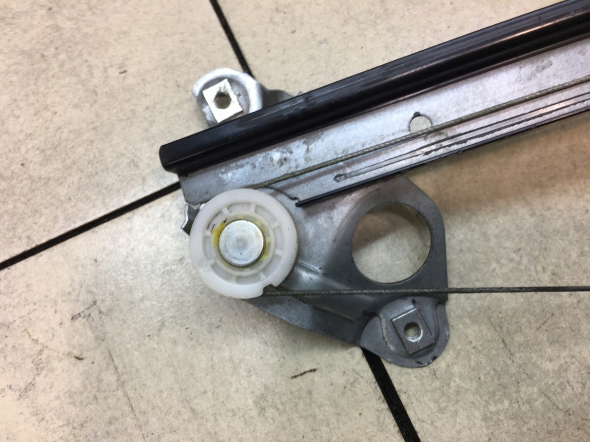 window regulator left front ESPACE III 0130821631