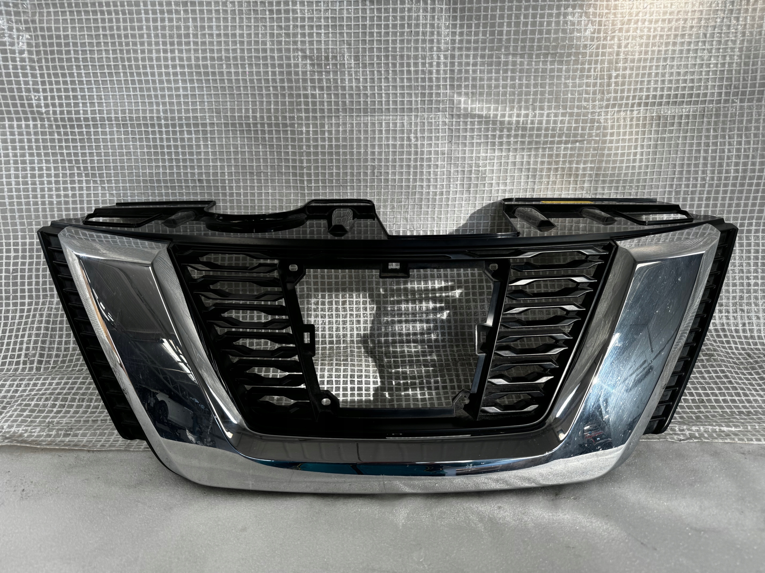 Nissan X-Trail T32 Kühlergrill FRONTGRILL Kühlergitter NISSANXTR - Thumbnail 1