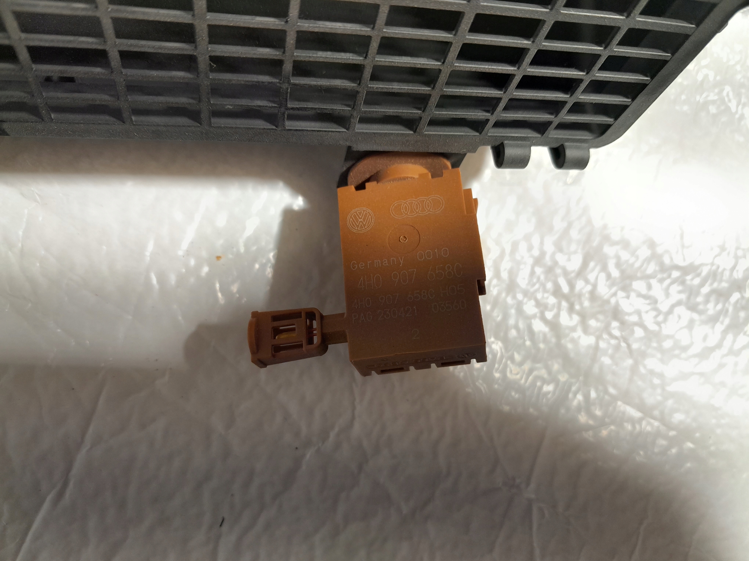 AUDI A4 B9 LIFT grid intake air under the window sensor JAKOSCI air