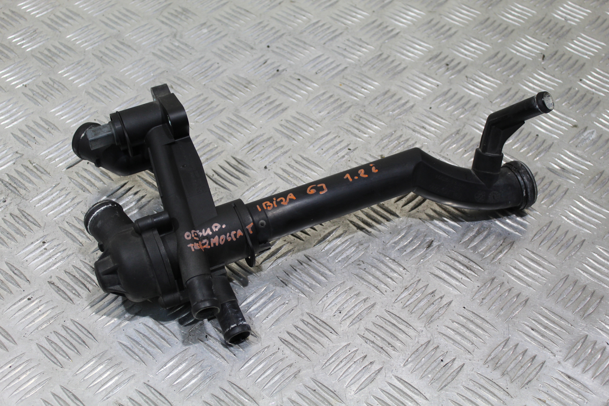 OBUDOWA TERMOSTATU SEAT IBIZA IV 4 6J 6J0