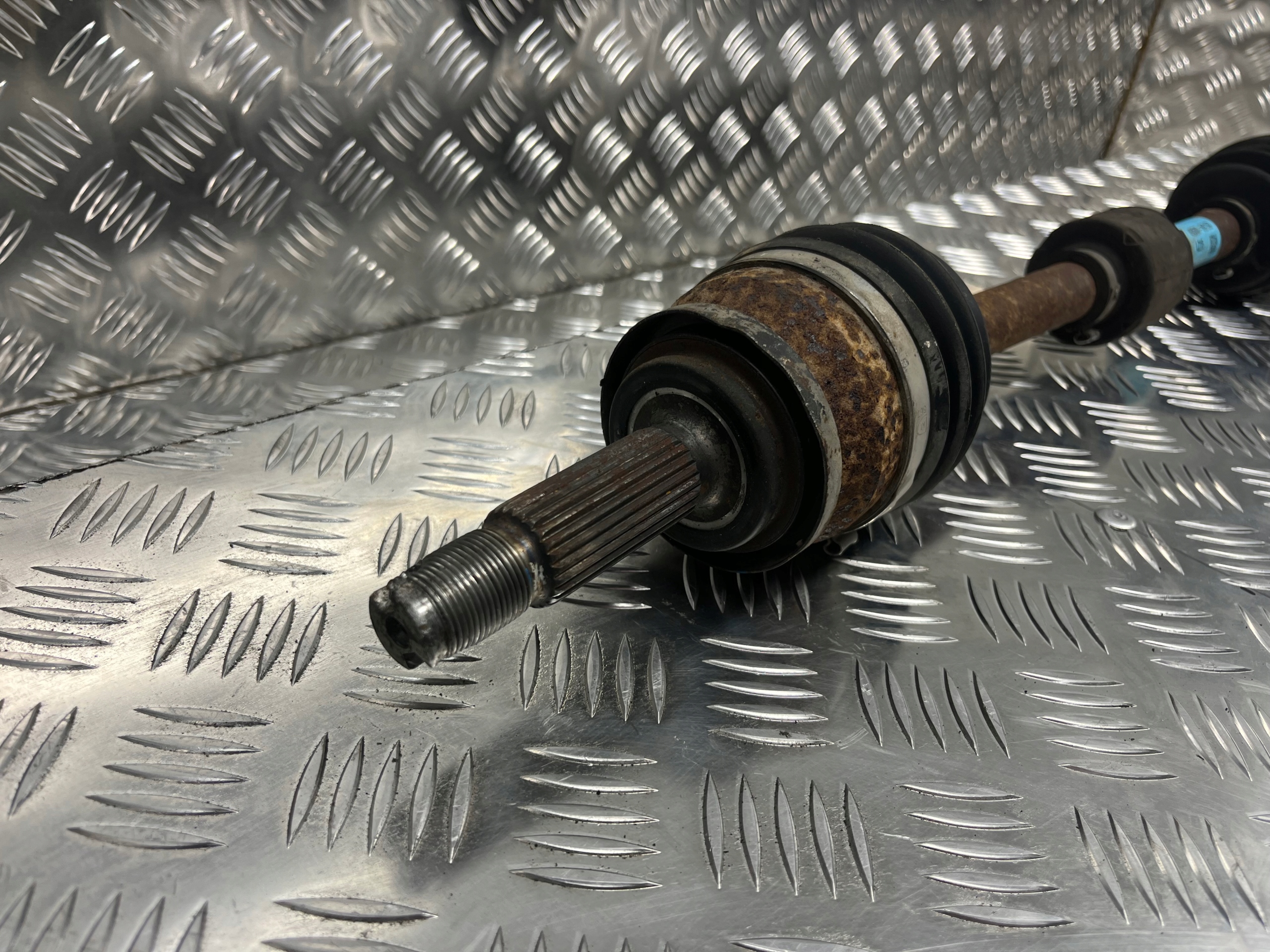 semi-axis semi-axis left front KIA STONIC 2018 49500-H8150 1.0 T-GDI