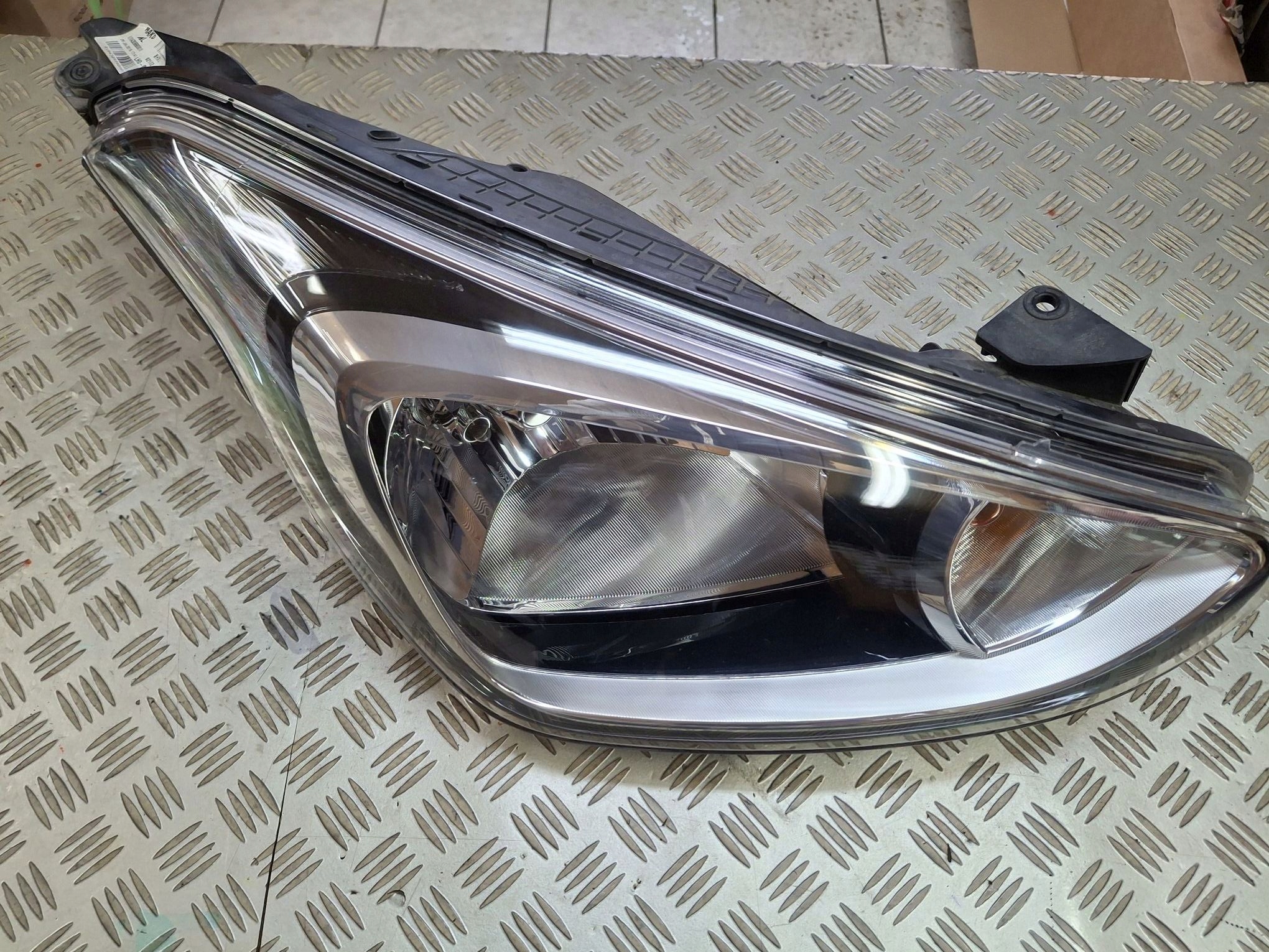 light right front HYUNDAI I10 II 2013R->