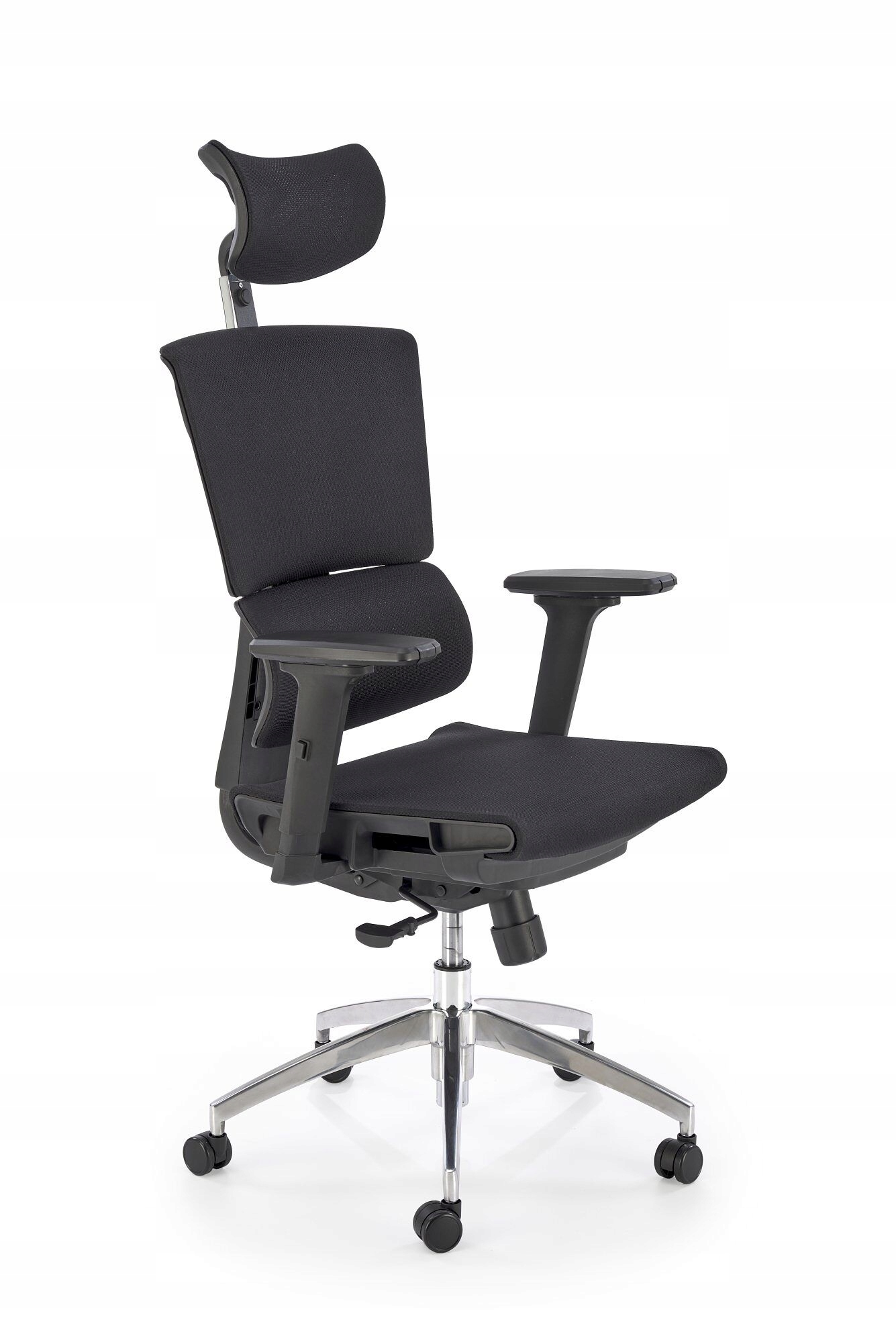 Ergonomické kreslo Marcus Halmar čierne, nastaviteľná opierka hlavy, spĺňa požiadavky