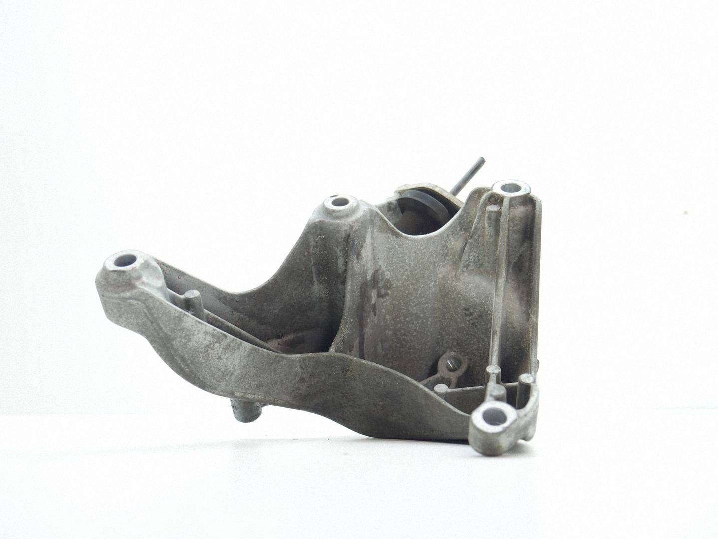 holder engine mount AUDI A4 B9 A5 8W 2.0 TDI 4M0199307BQ