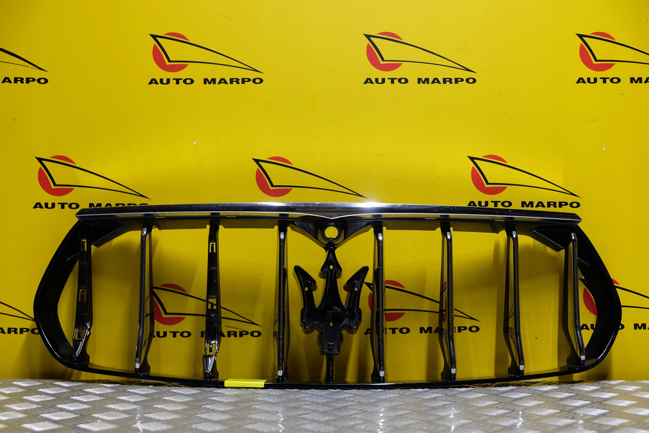 MASERATI LEVANTE GTS 17- GRILL CHROM ATRAPA PRZÓD Producent części Maserati OE