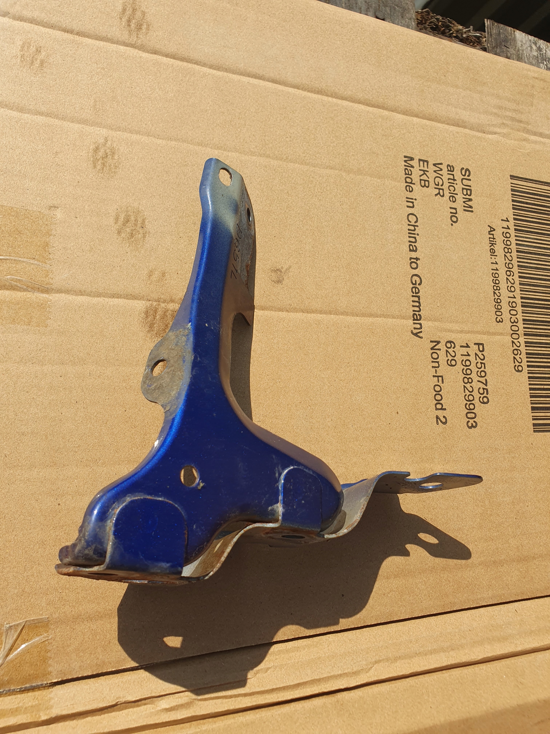 поворотник в крыло перед mazda 2 2009 год 1.4 3d комплект 2szt