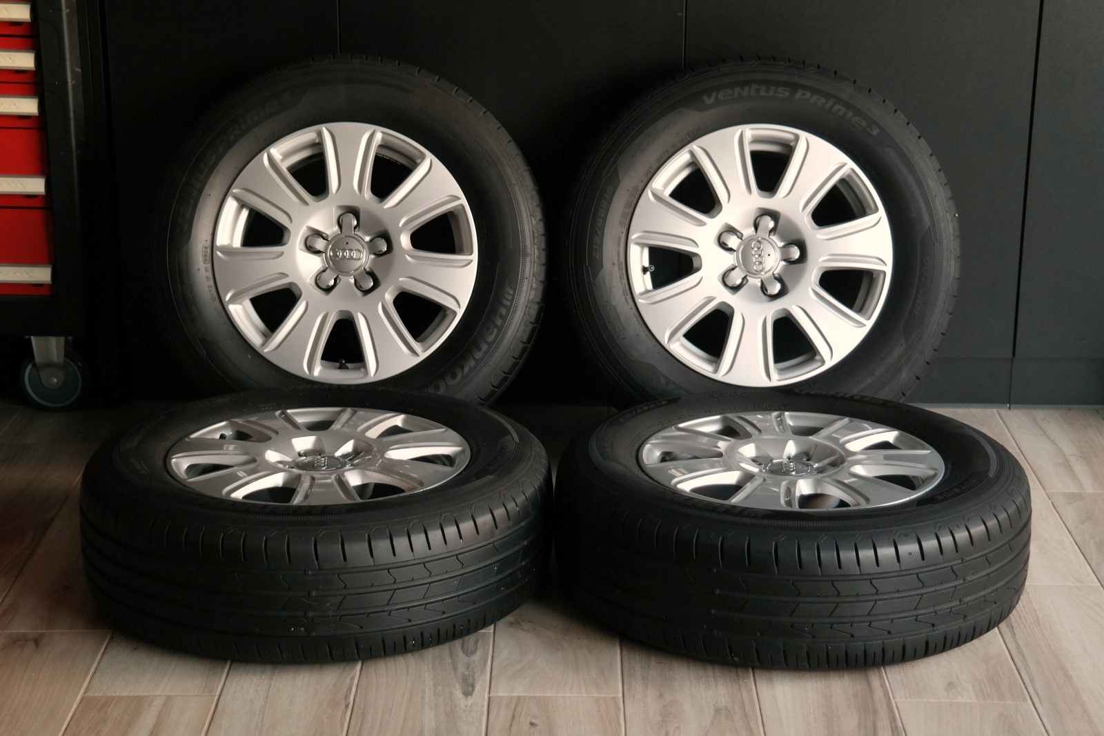 JAK NOWE 16'' Audi Q3 215/65 R16 Hankook 2020 LATO Idealne Oryginał Producent felg Audi OE