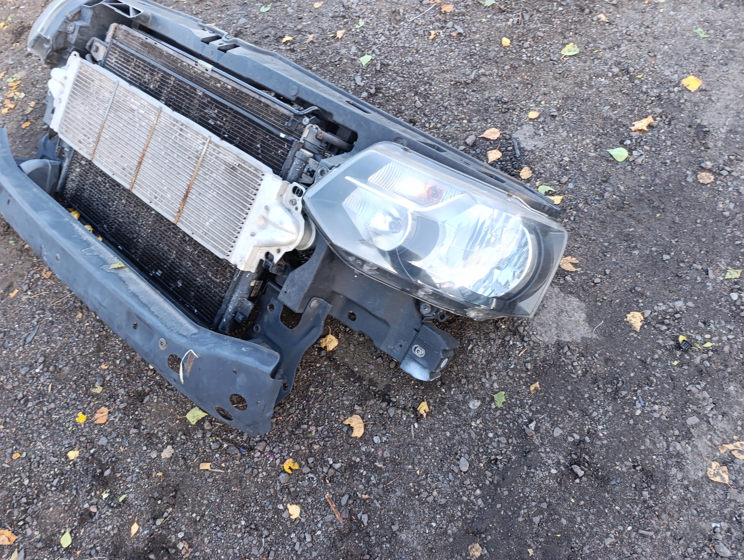 VW T5 LIFT front pillar radiator sider support panel for radiators
