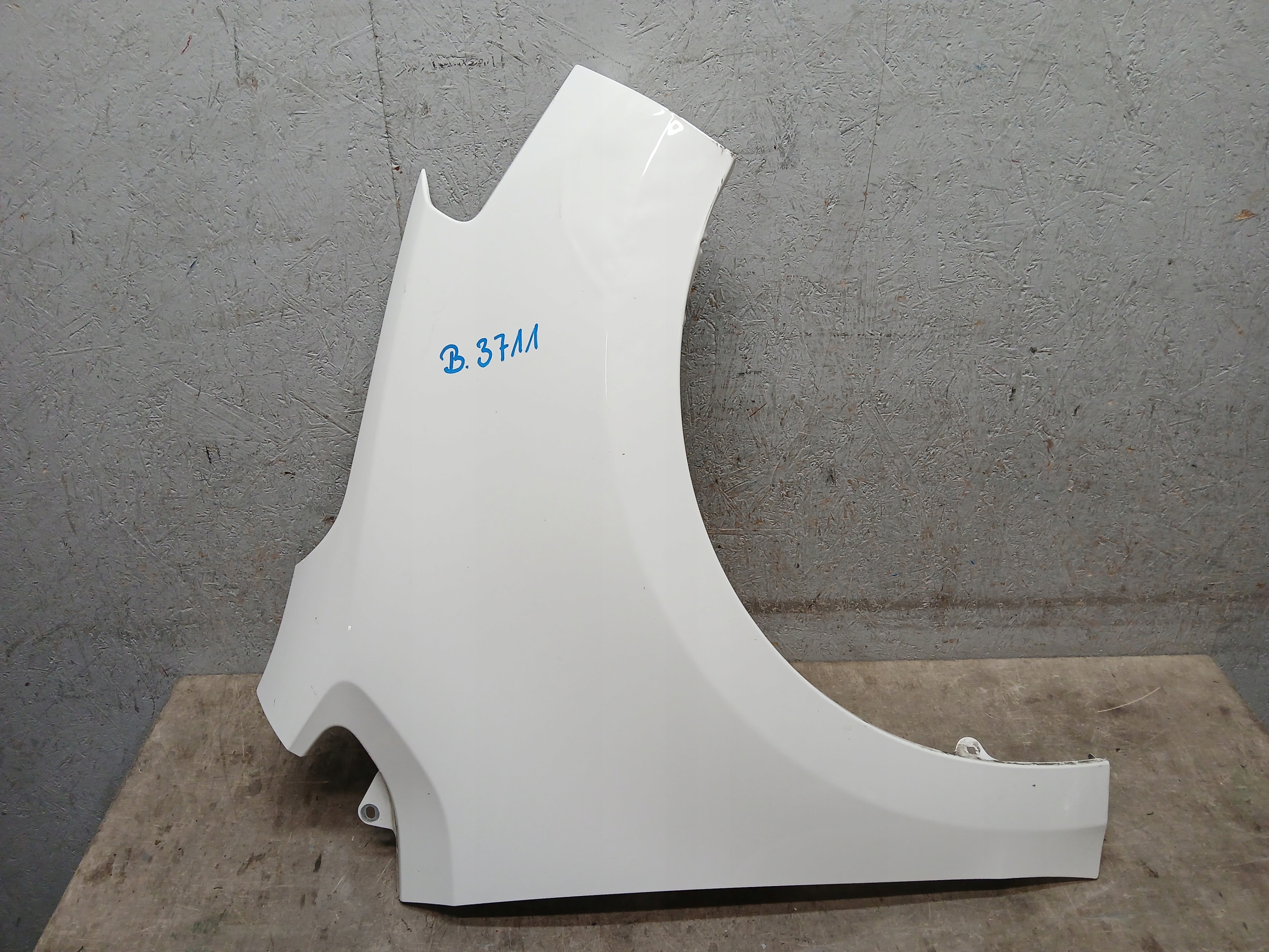 fender front right VW UP LIFT 1S