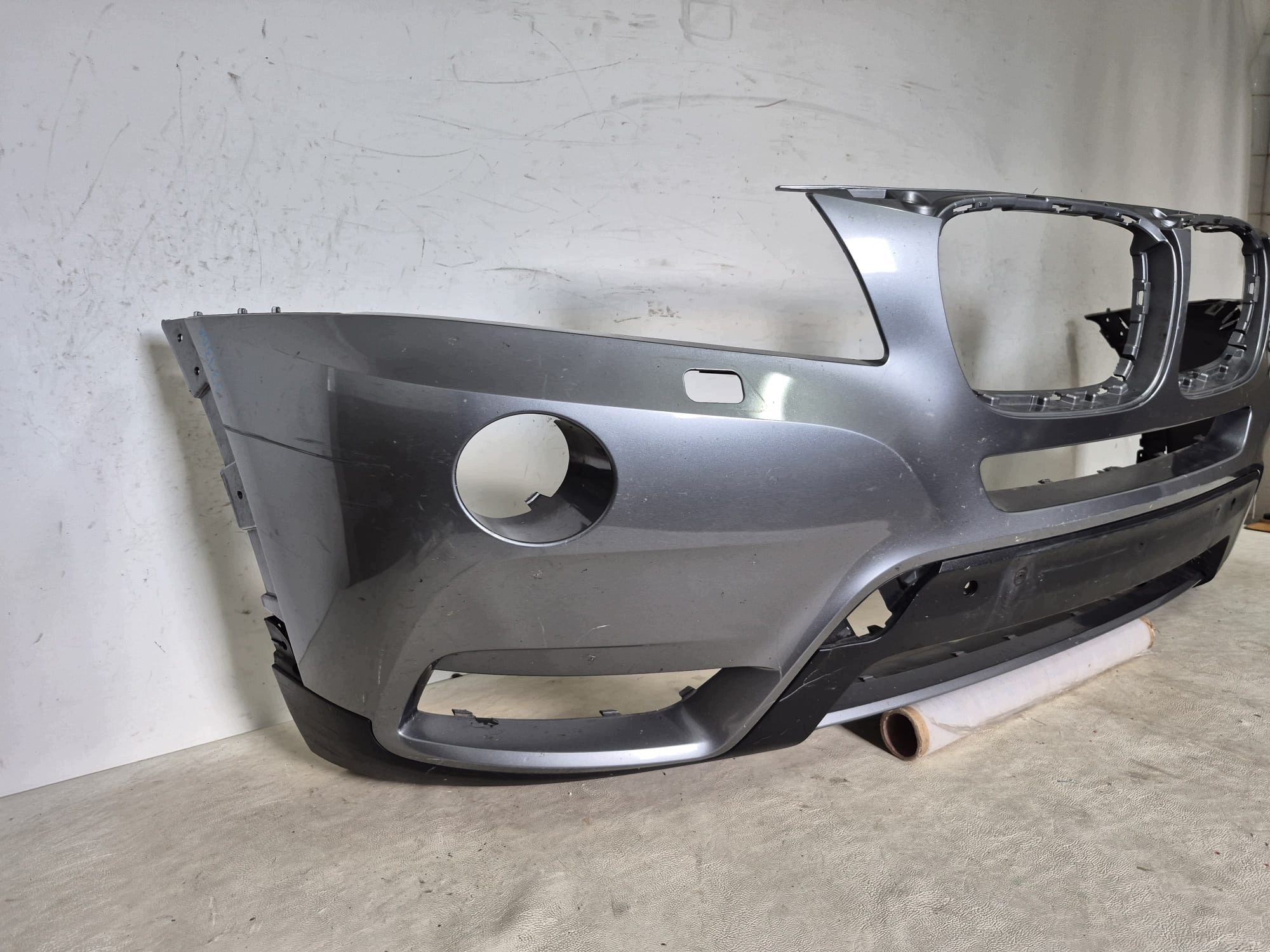 BMW X3 F25 10-14 bumper front front washer PDC
