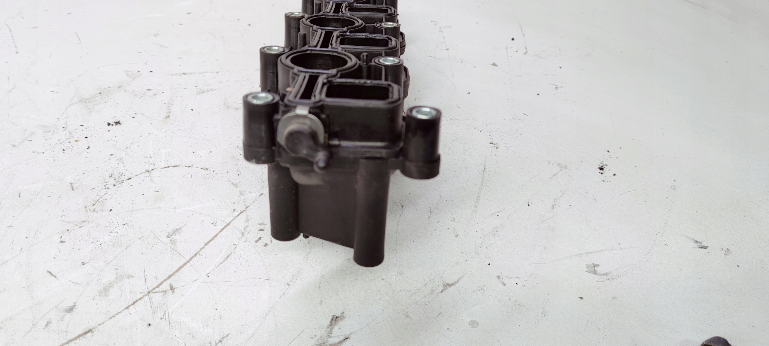 intake manifold AUDI A4 A5 2.7 TDI 059129712 AIC