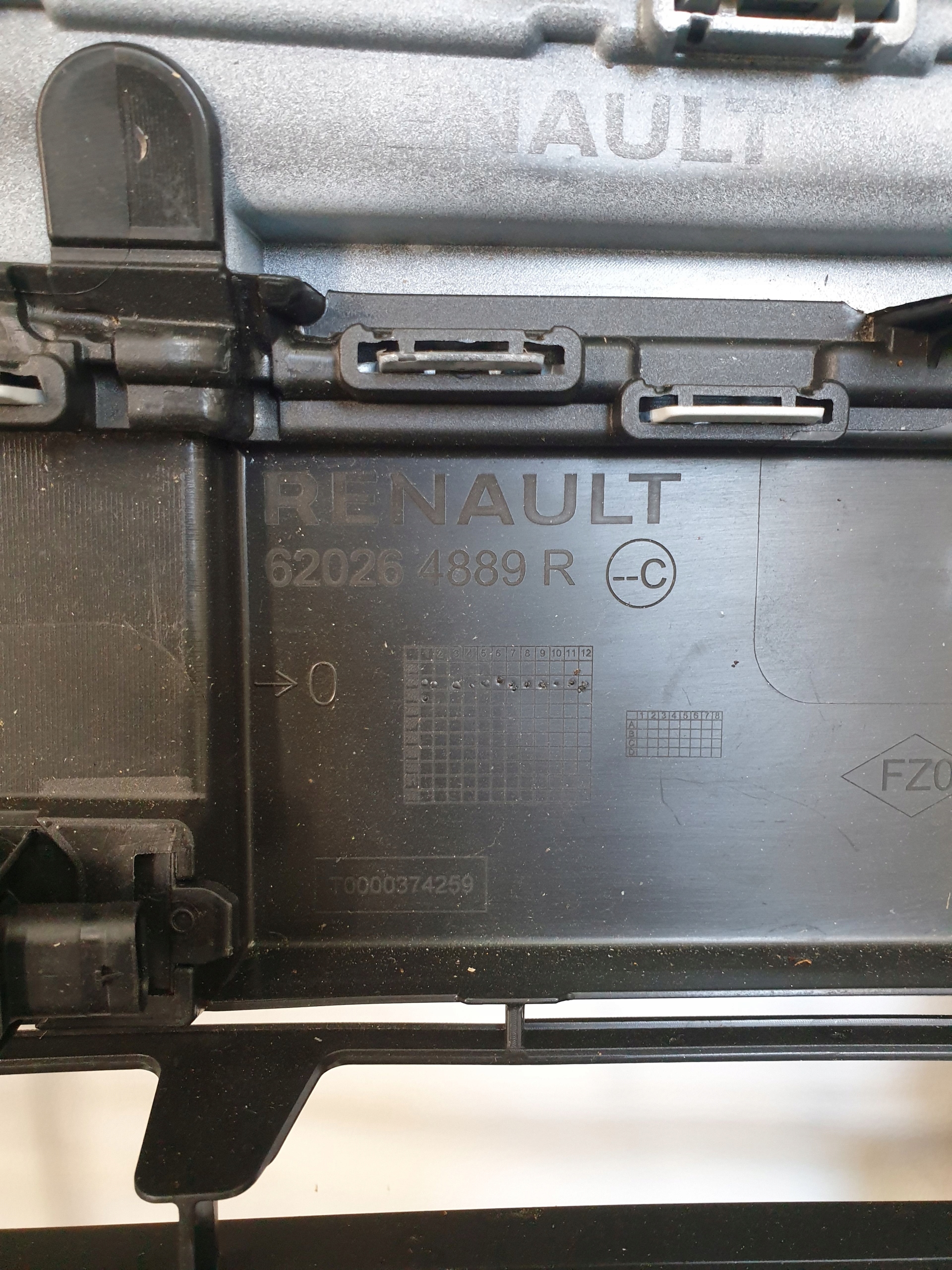 RENAULT CAPTUR II LIFT 24-> bumper front front PDC LED RADAR cover