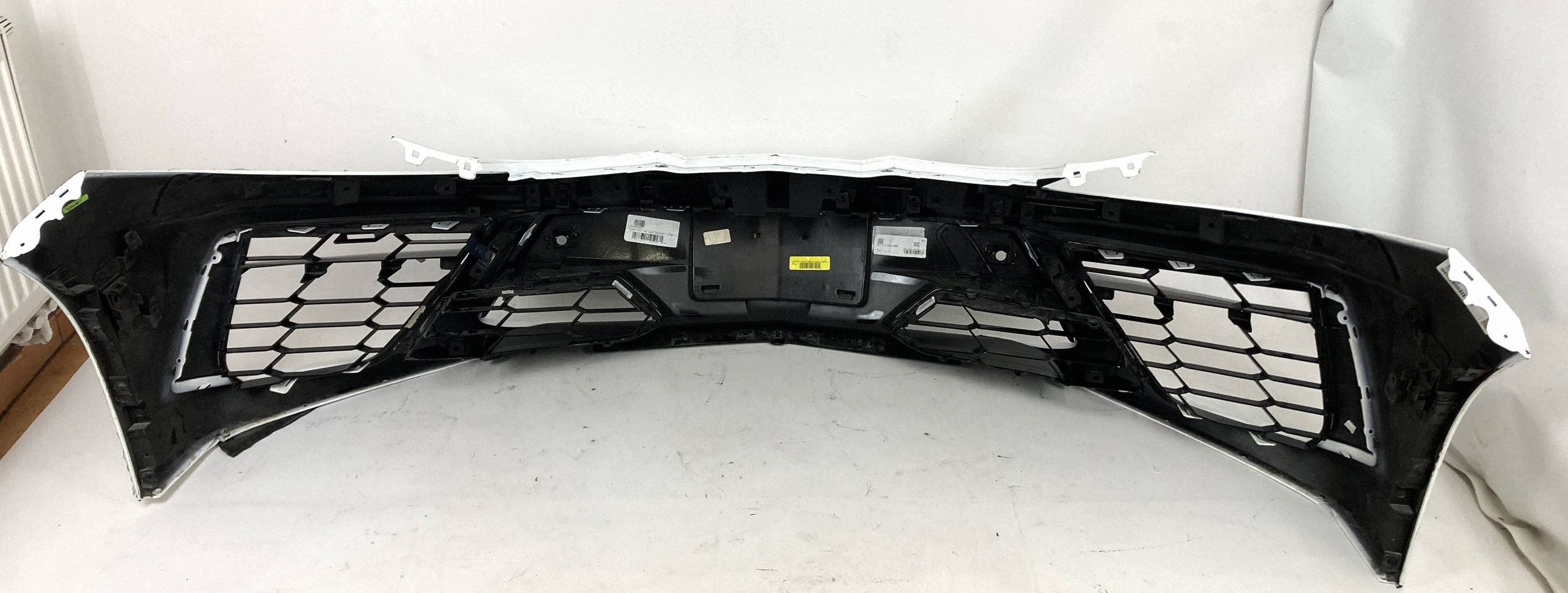 Chevrolet Corvette C8 Stingray Z51 frontstoßstange komplet 2020-26 OEM