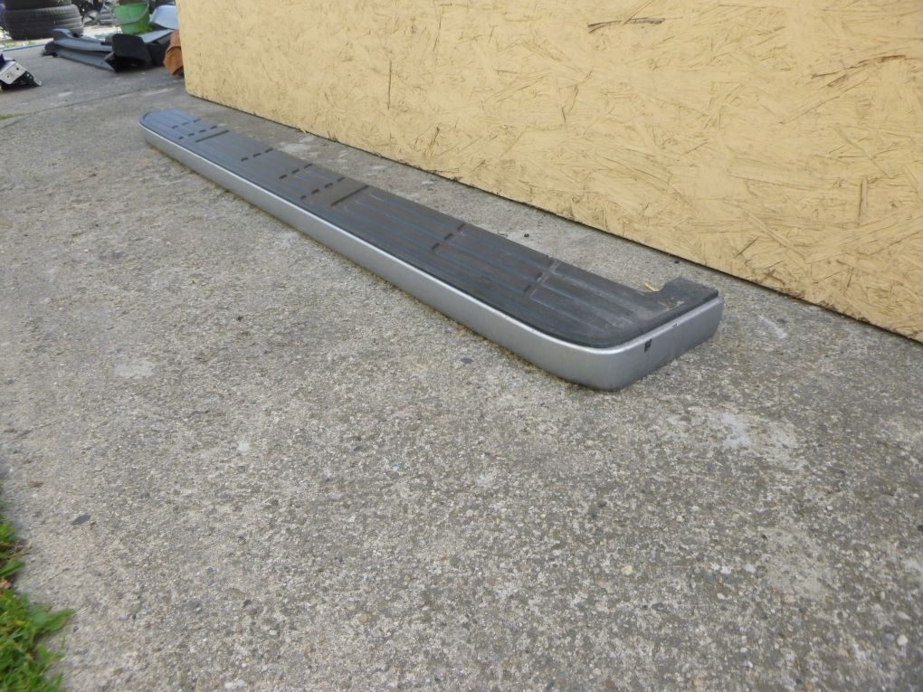 TOYOTA LAND CRUISER 150 2009- lewy listwa progowa Typ samochodu 4x4/SUV Samochody osobowe