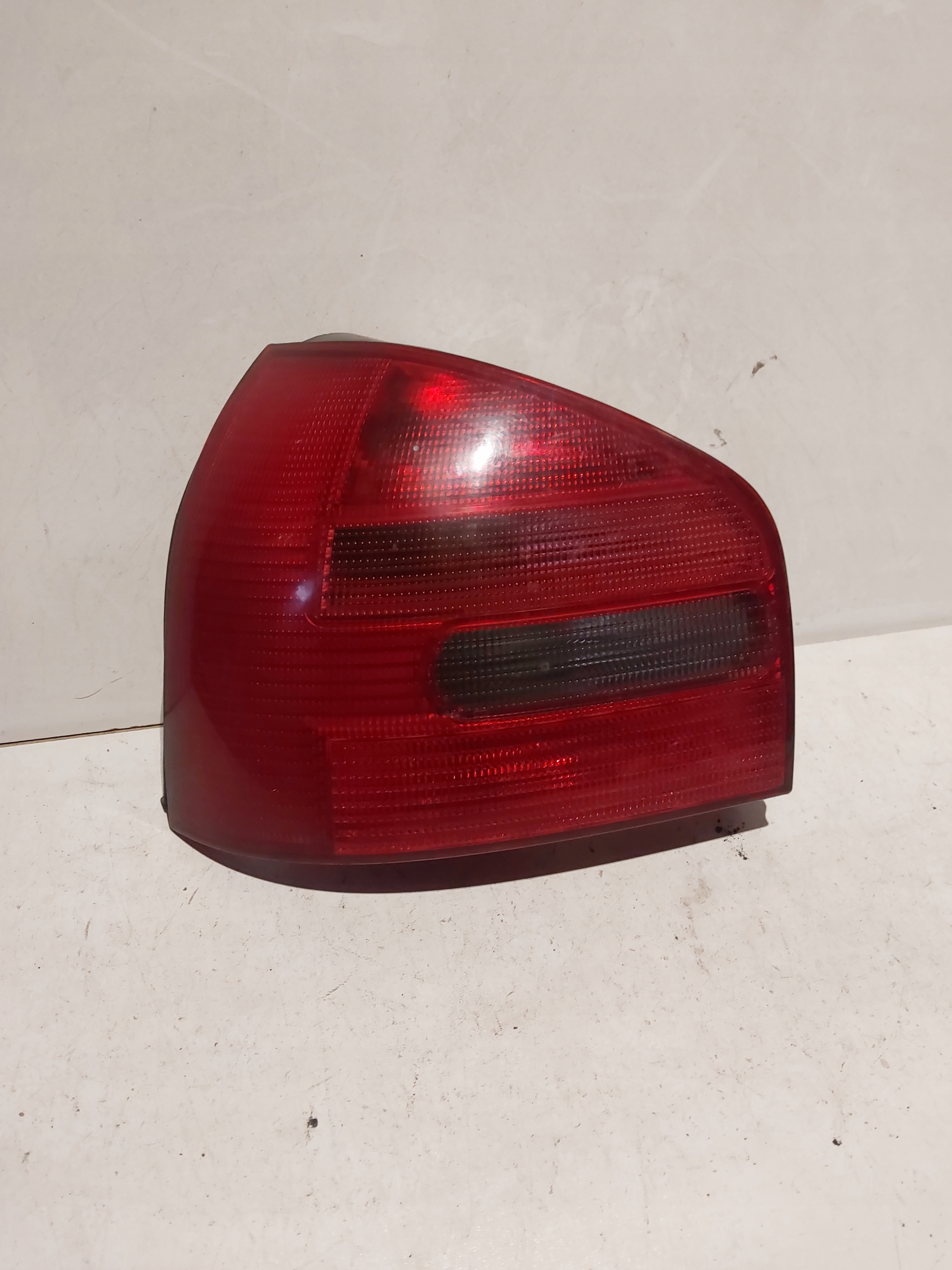 light left rear part AUDI A3 8L + WKLAD