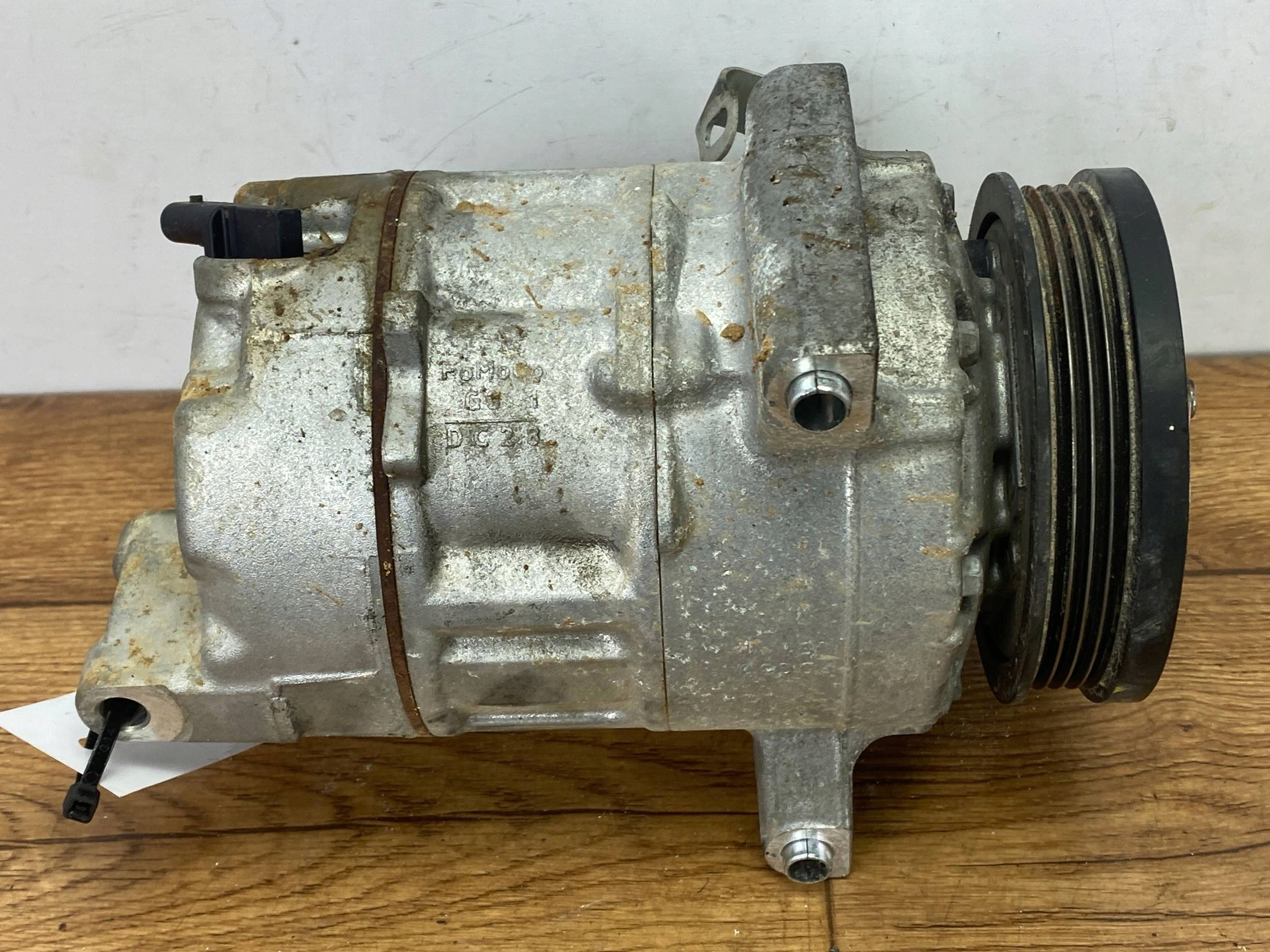 compressor of the air conditioning Ford Explorer VI 2020+