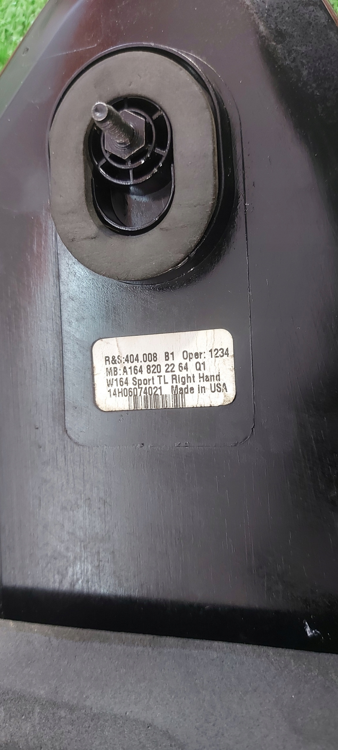 MERCEDES ML W164 right light rear part SPORT CIEMNA