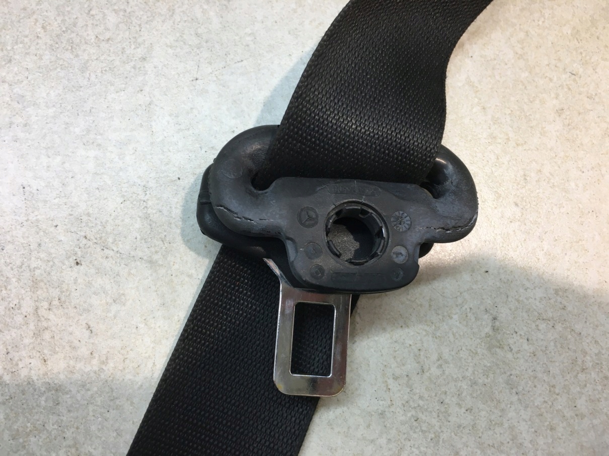 tension belt safety right front MERCEDES W168