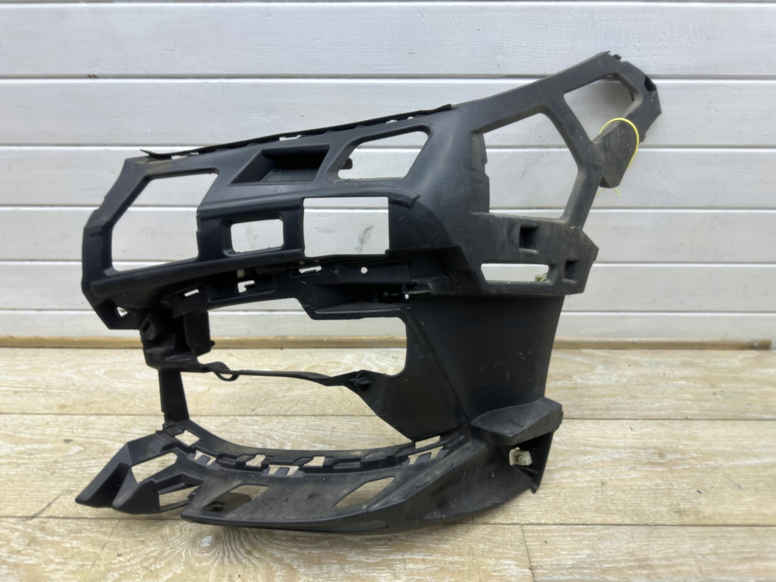 BMW 1 F40 support holder of a bumper left front 7459713