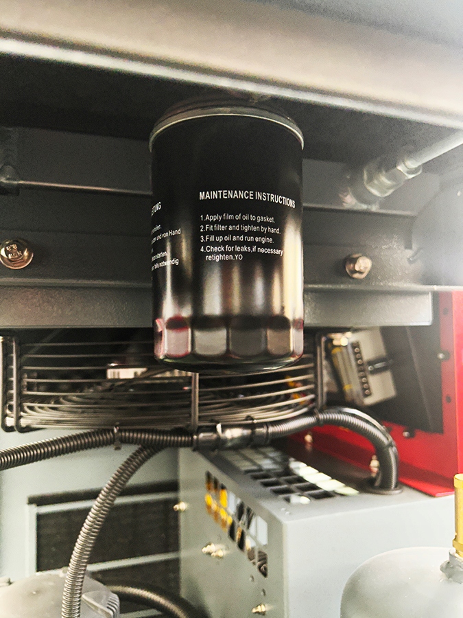 Kompresor śrubowy Kupczyk KKS 10/300 FD 950 l/min 7,5 KW Falownik Osuszacz Zasilanie sieciowe