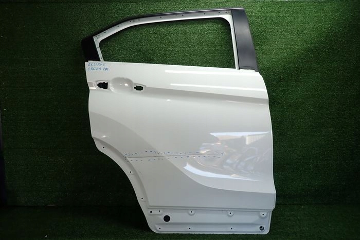 MITSUBISHI ECLIPSE CROSS 17- door right rear. rear part