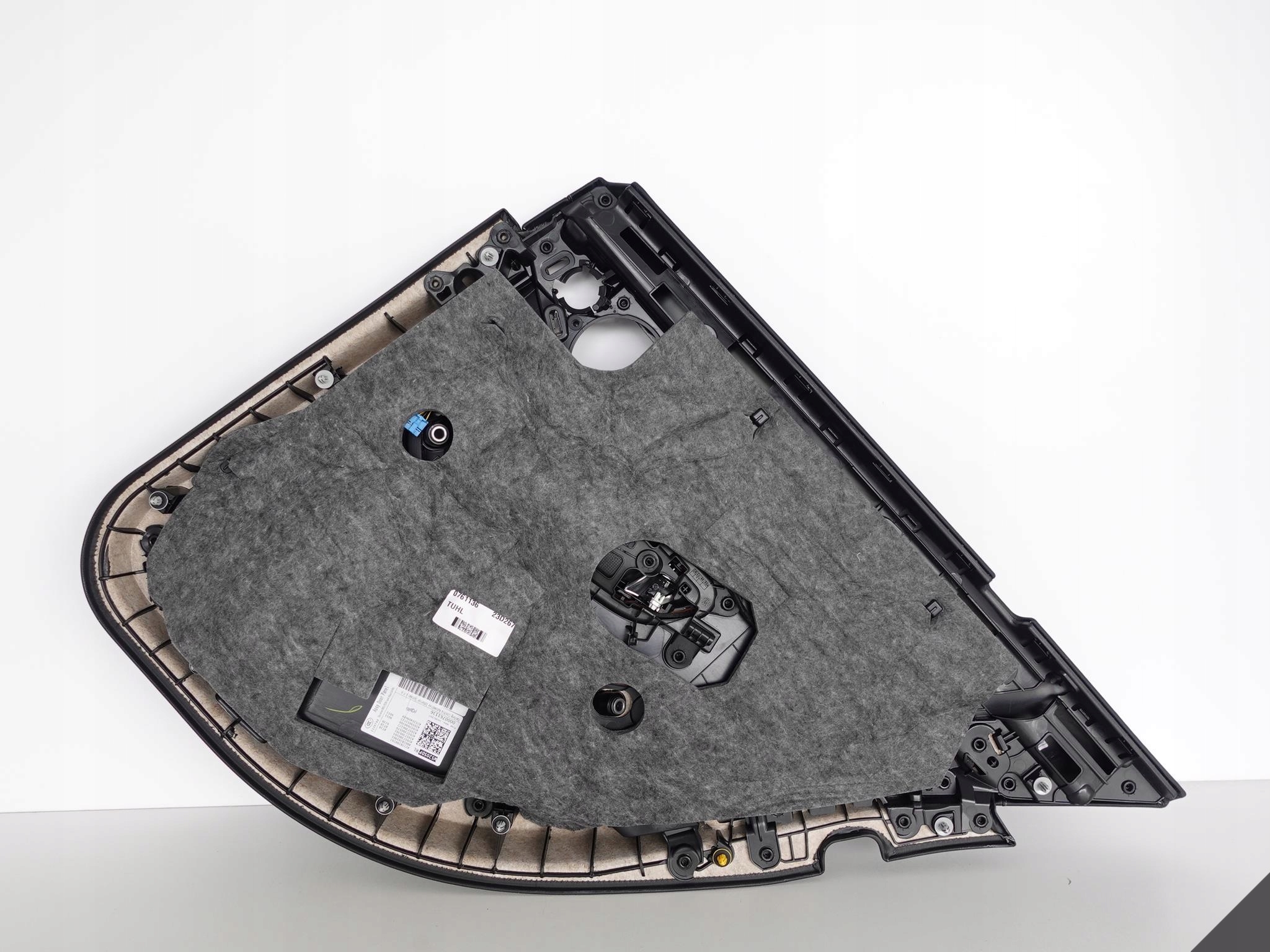MERCEDES C W205 DESIGNO AMG upholstery left rear part