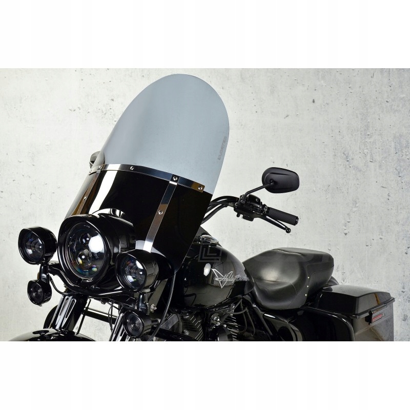 Motocyklové sklo Harley Davidson Flhr Road King maľované do výšky kovania
