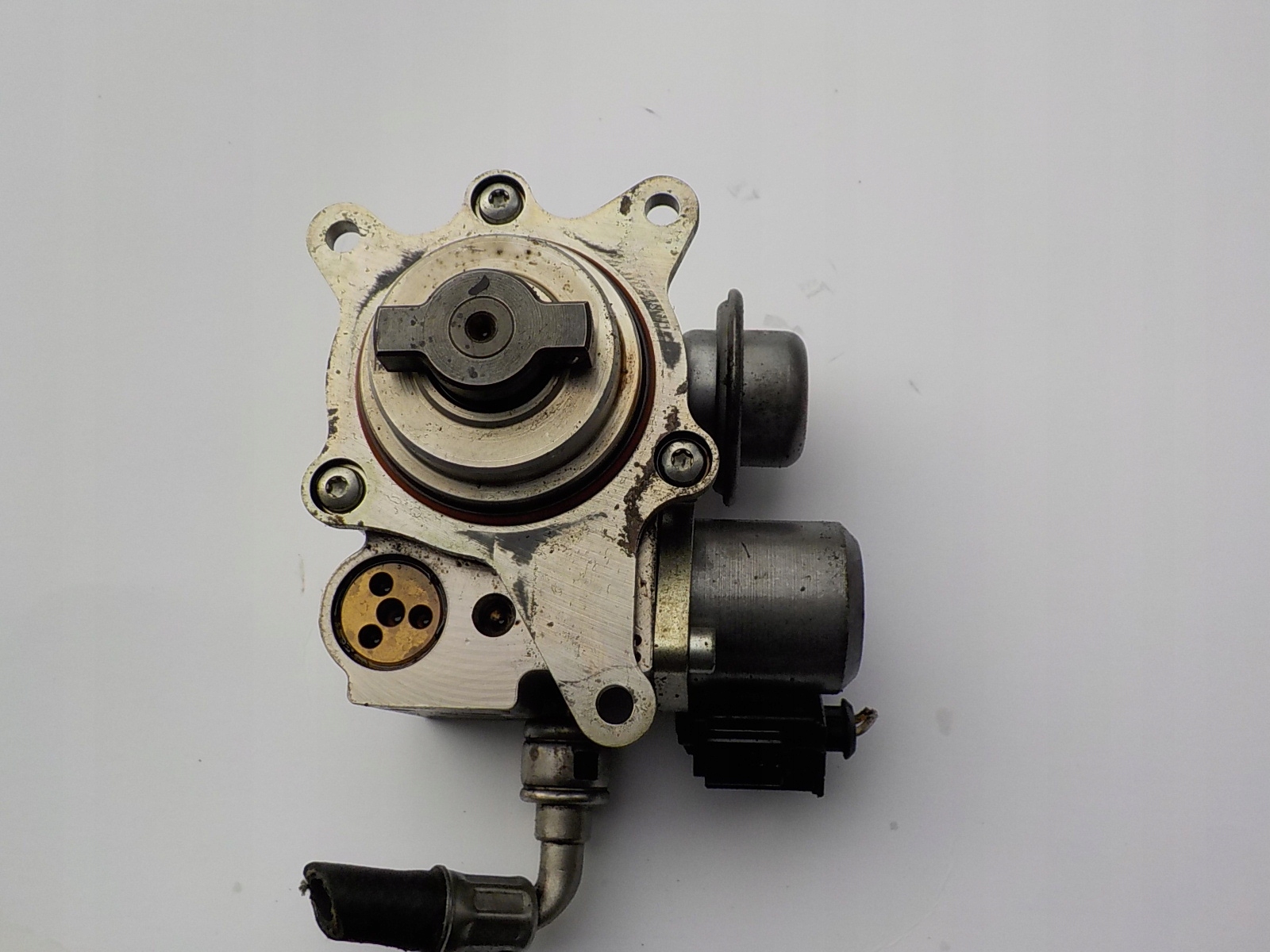 CITROEN DS3 C4 C5 1.6 THP feed pump 9819938480