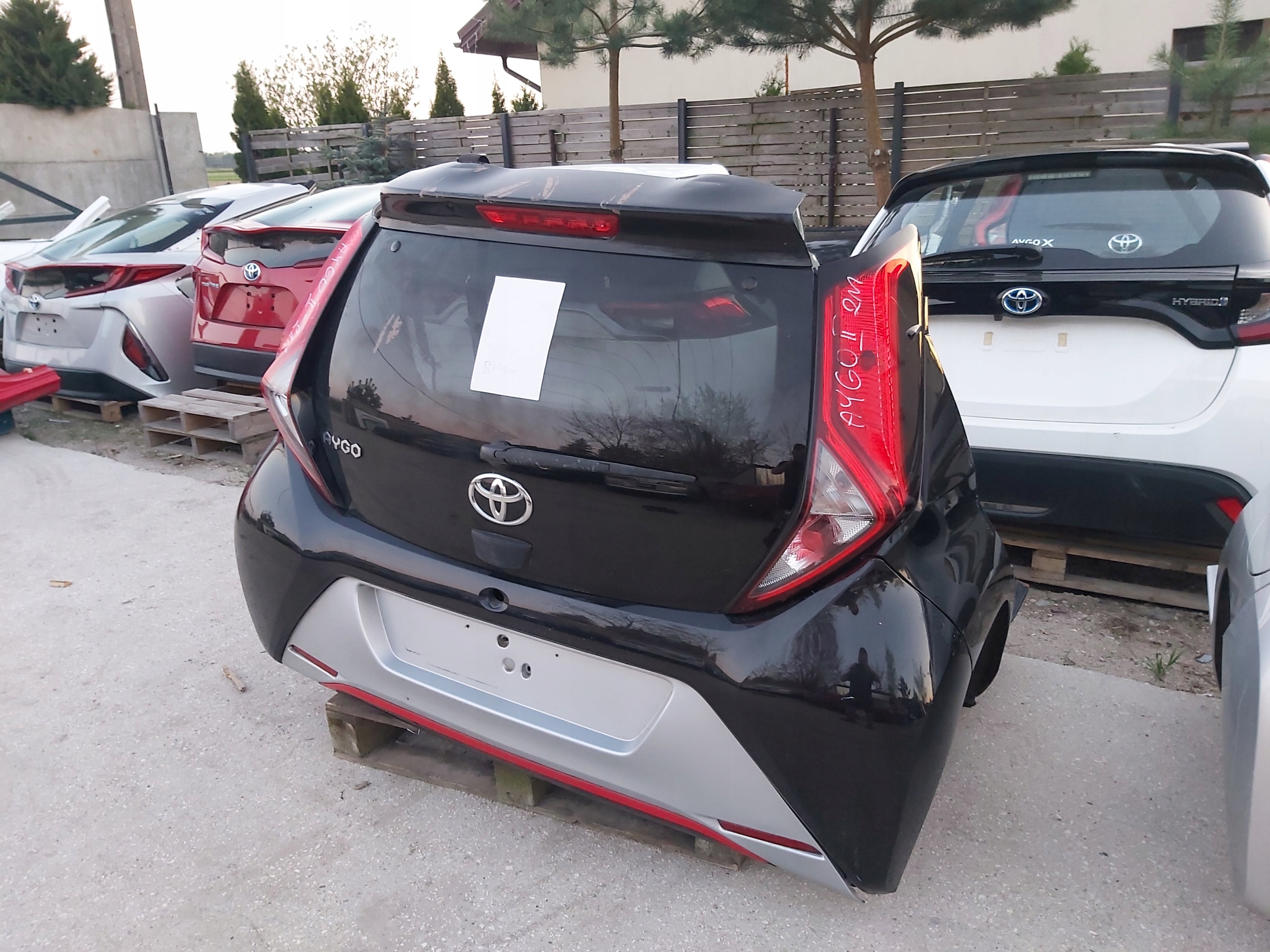 Toyota AYGO II pas tył błotnik ćwiartka klapa dupa
