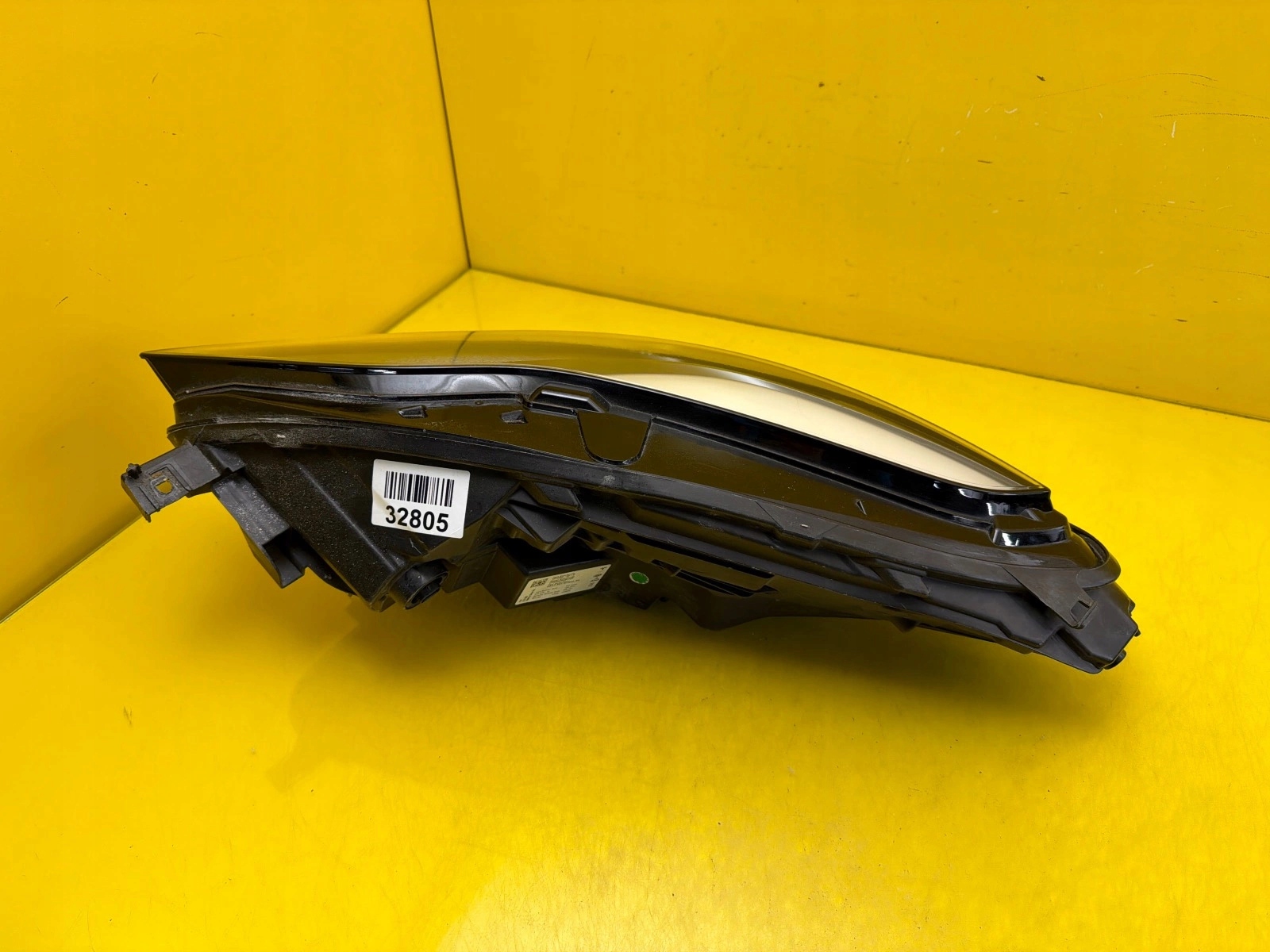 light right front Tesla Model 3 Y Lift Full Led 1514953-00-D