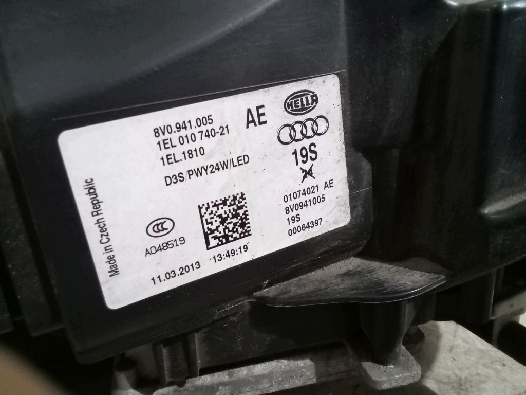 Audi A3 8V feu gauche avant avant xenon ksenon LED 8V0941005