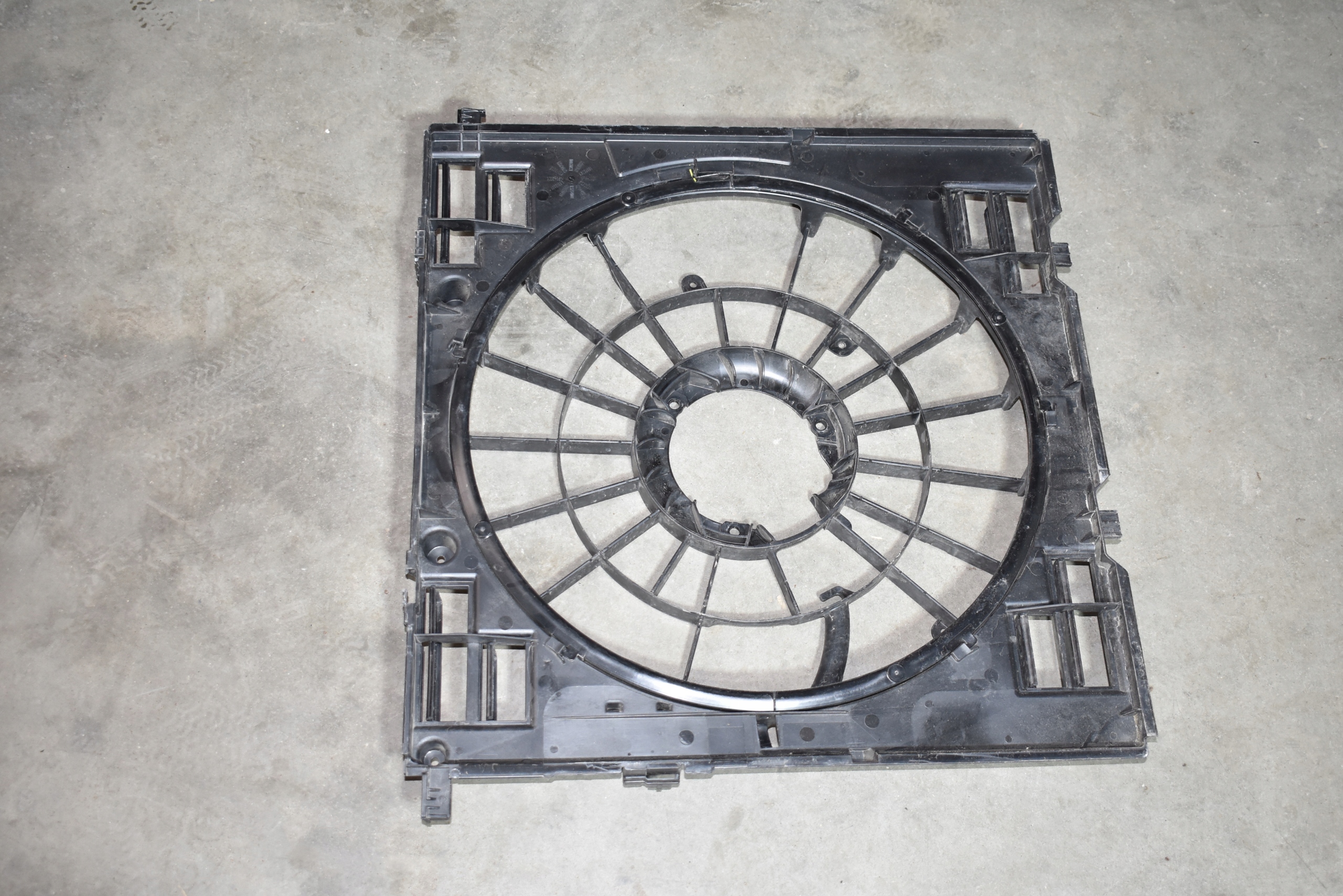 IDEALNA obal ventylátora BMW G01 G02 1