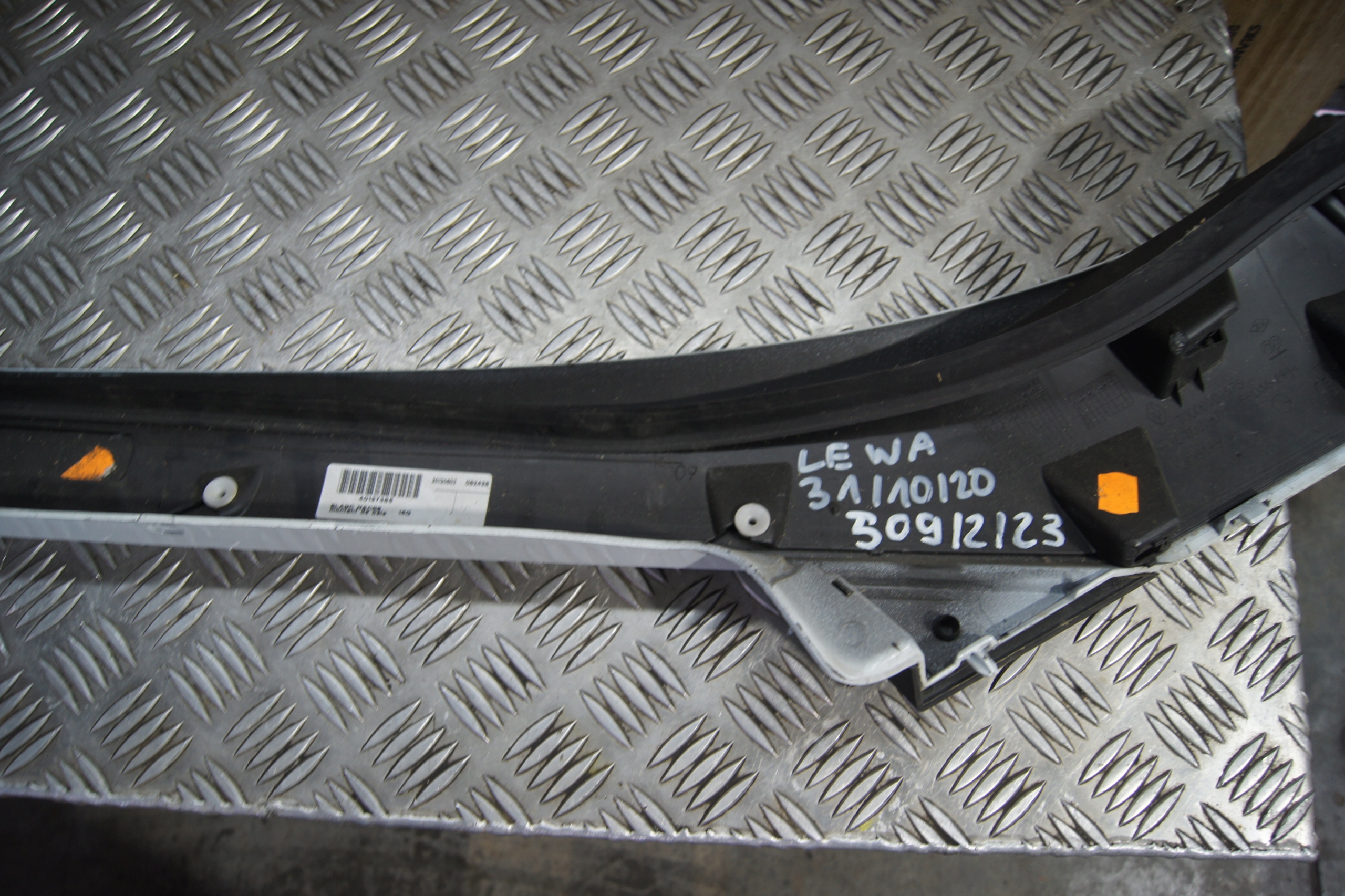 левый молдинг Стекла лоб SCENIC III