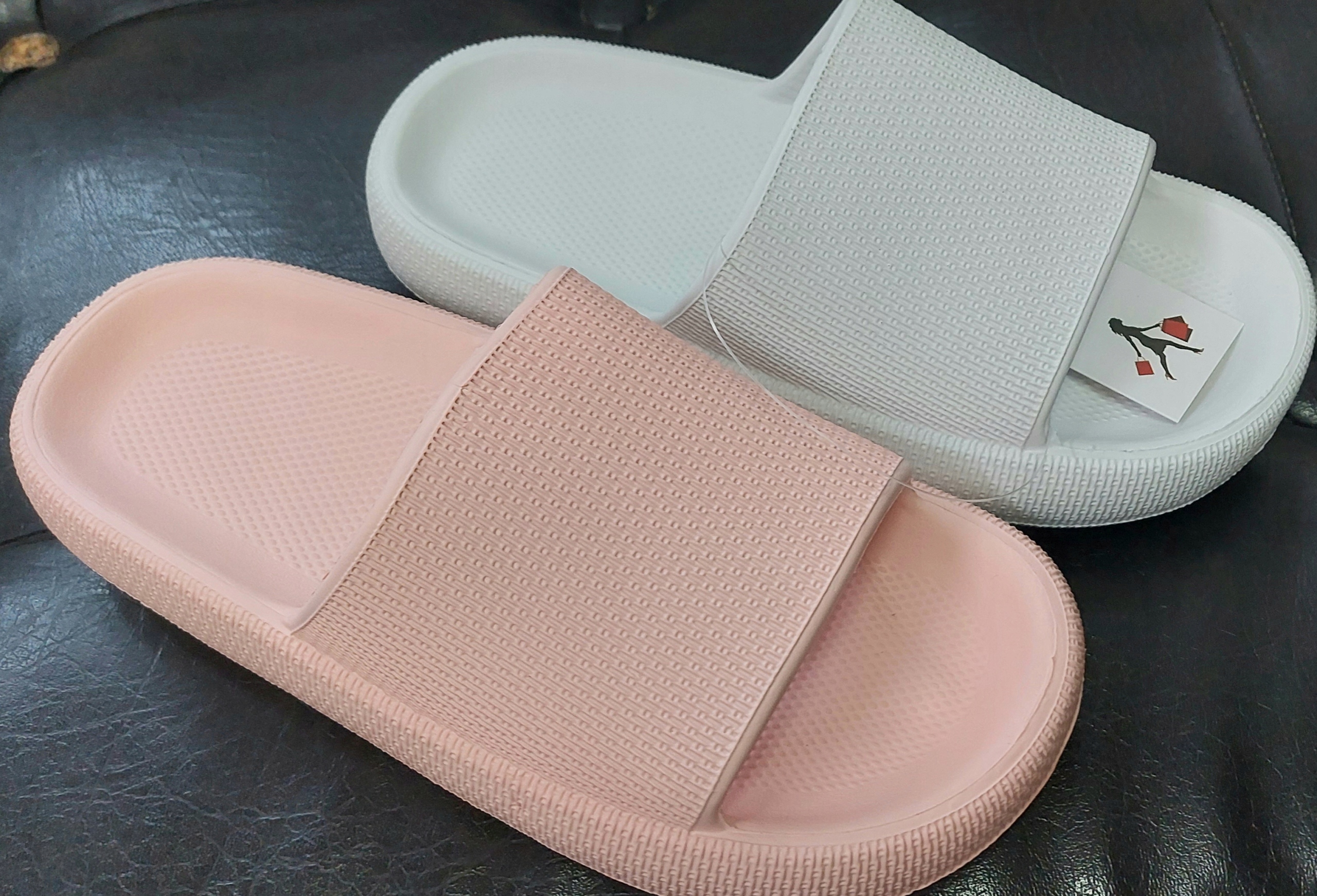 Klapki na grubej podeszwie grube piankowe 39 40 nr Długość wkładki 25.5 cm